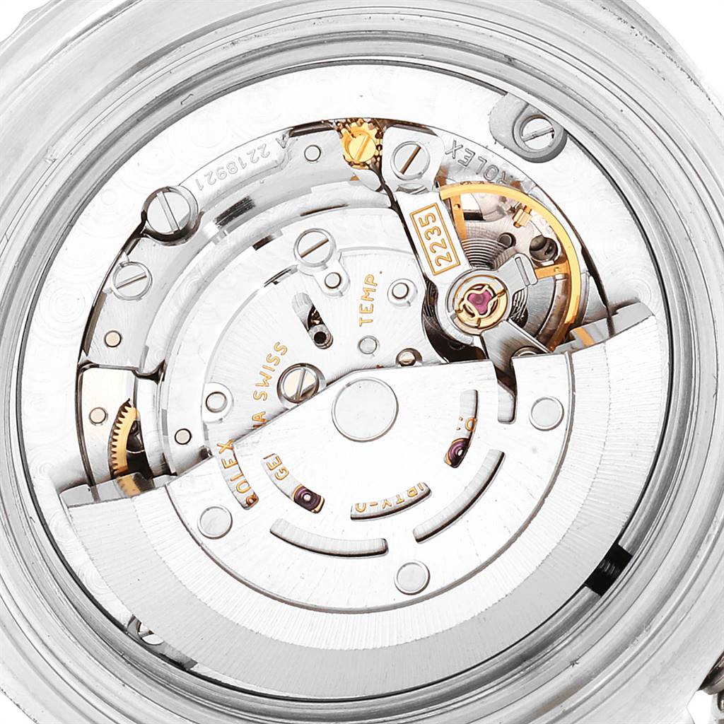 The image shows the internal movement mechanism of the Rolex Yacht-Master 168622 Men
s Stainless Steel Silver Dial 168622 Men
s Stainless Steel Silver Dial watch from a top-down angle.