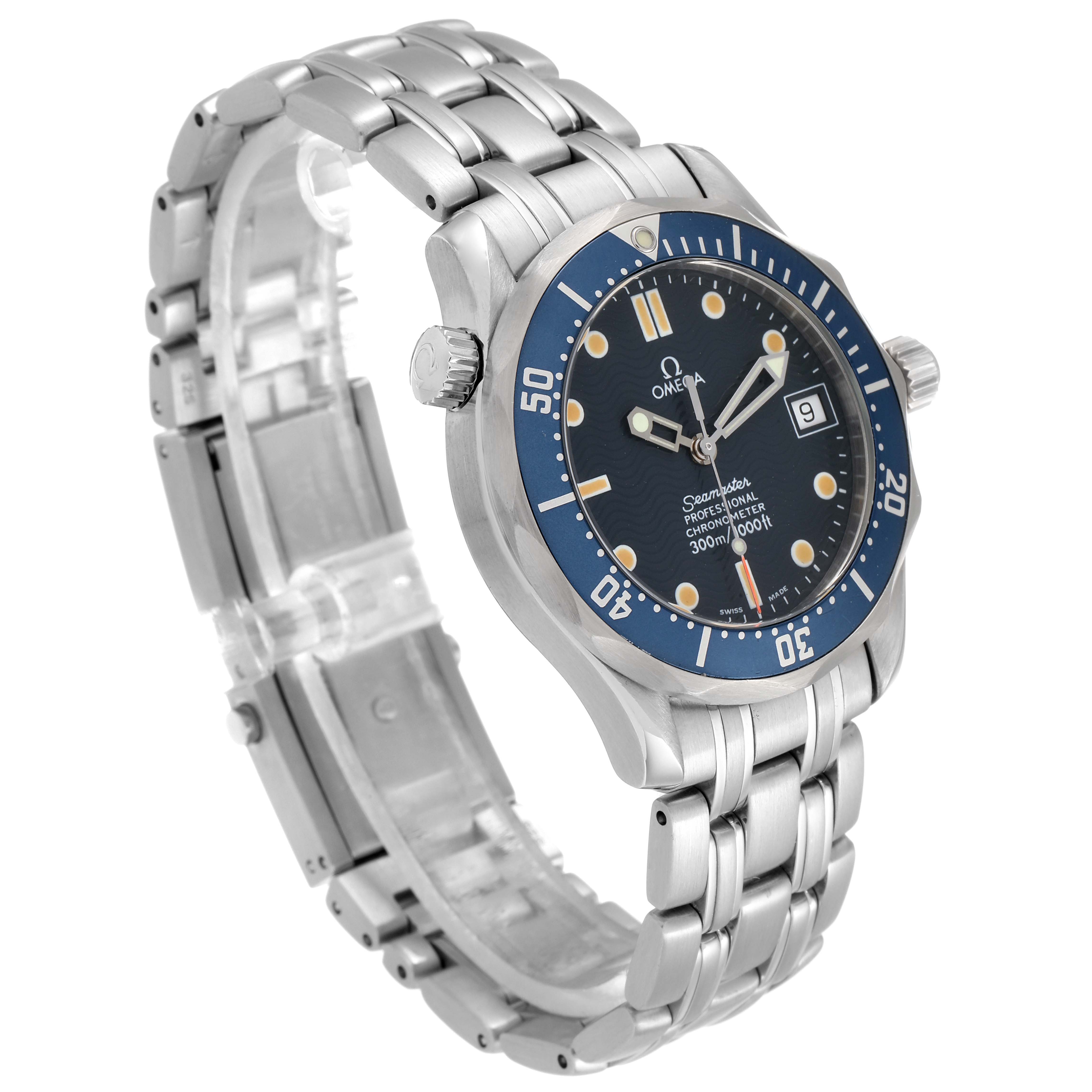 The image shows an Omega Seamaster 2551.80.00 Men
s Stainless Steel Blue Dial 2551.80.00 Men
s Stainless Steel Blue Dial watch at a three-quarter angle, highlighting its face, bezel, and bracelet.