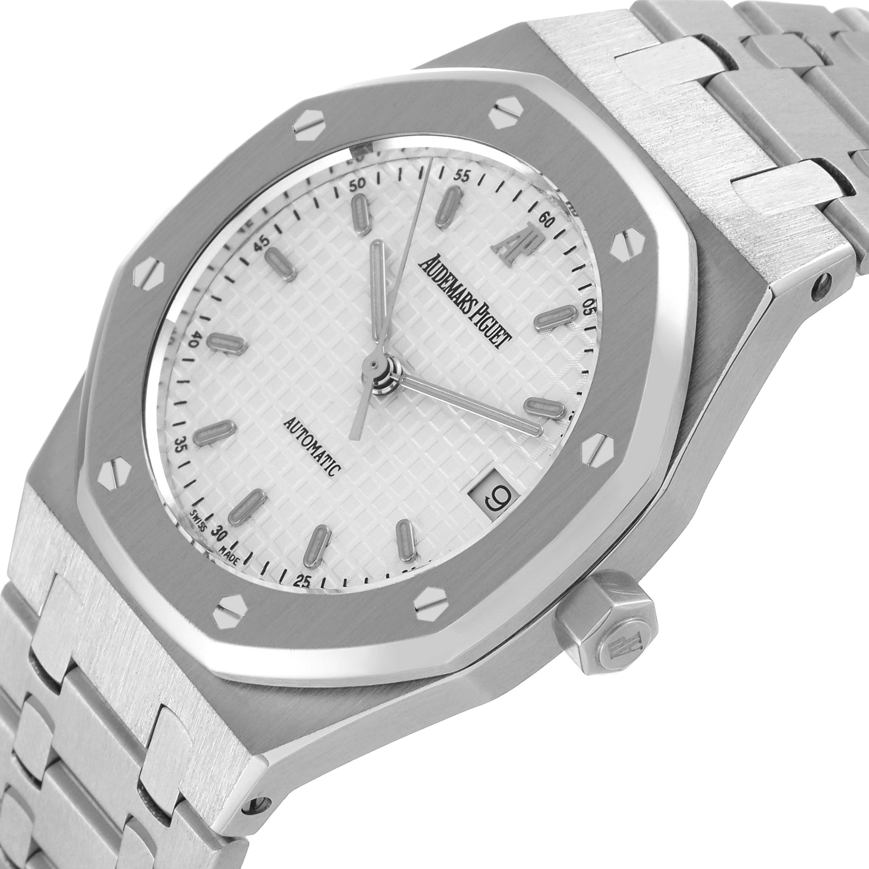 This image shows a close-up angled view of the Audemars Piguet Royal Oak 14790ST Men
s Stainless Steel Silver Dial 14790ST Men
s Stainless Steel Silver Dial watch, highlighting the face, bezel, crown, and bracelet.