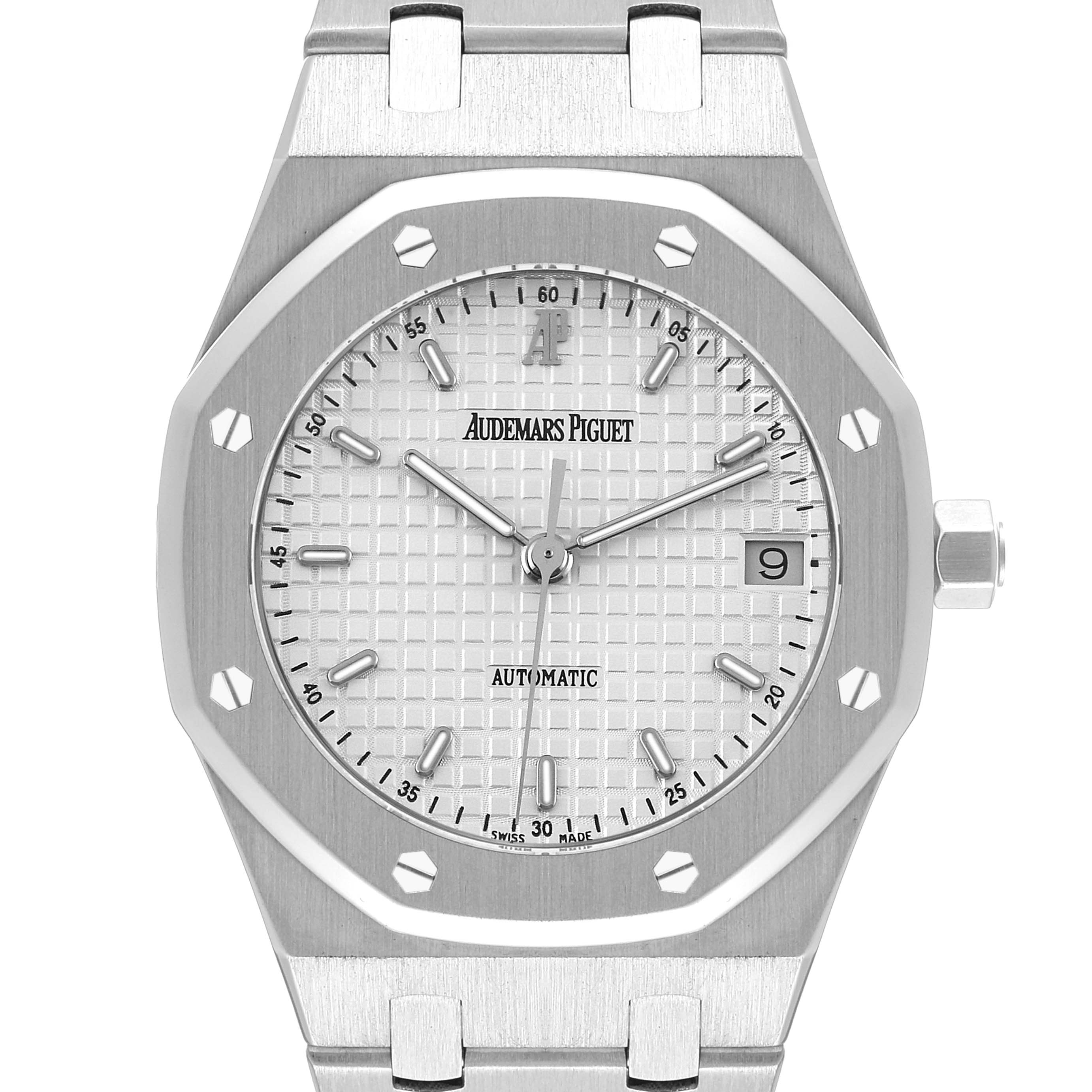 This image shows a front view of the Audemars Piguet Royal Oak 14790ST Men
s Stainless Steel Silver Dial 14790ST Men
s Stainless Steel Silver Dial watch, highlighting the dial, bezel, and part of the bracelet.