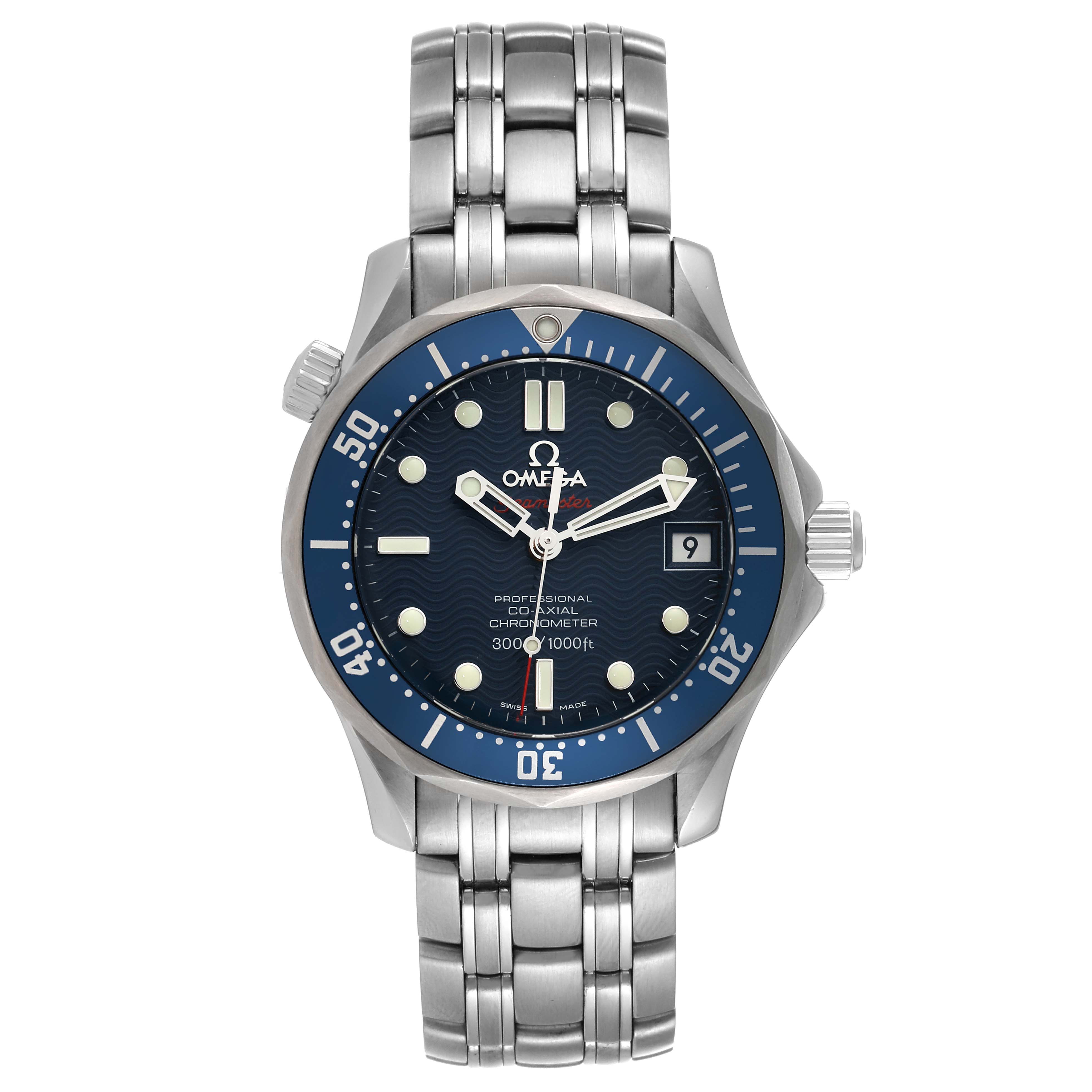 The image shows a front view of the Omega Seamaster 2222.80.00 Men's Stainless Steel Blue Dial 2222.80.00 Men's Stainless Steel Blue Dial watch, highlighting the face, bezel, and metal bracelet.