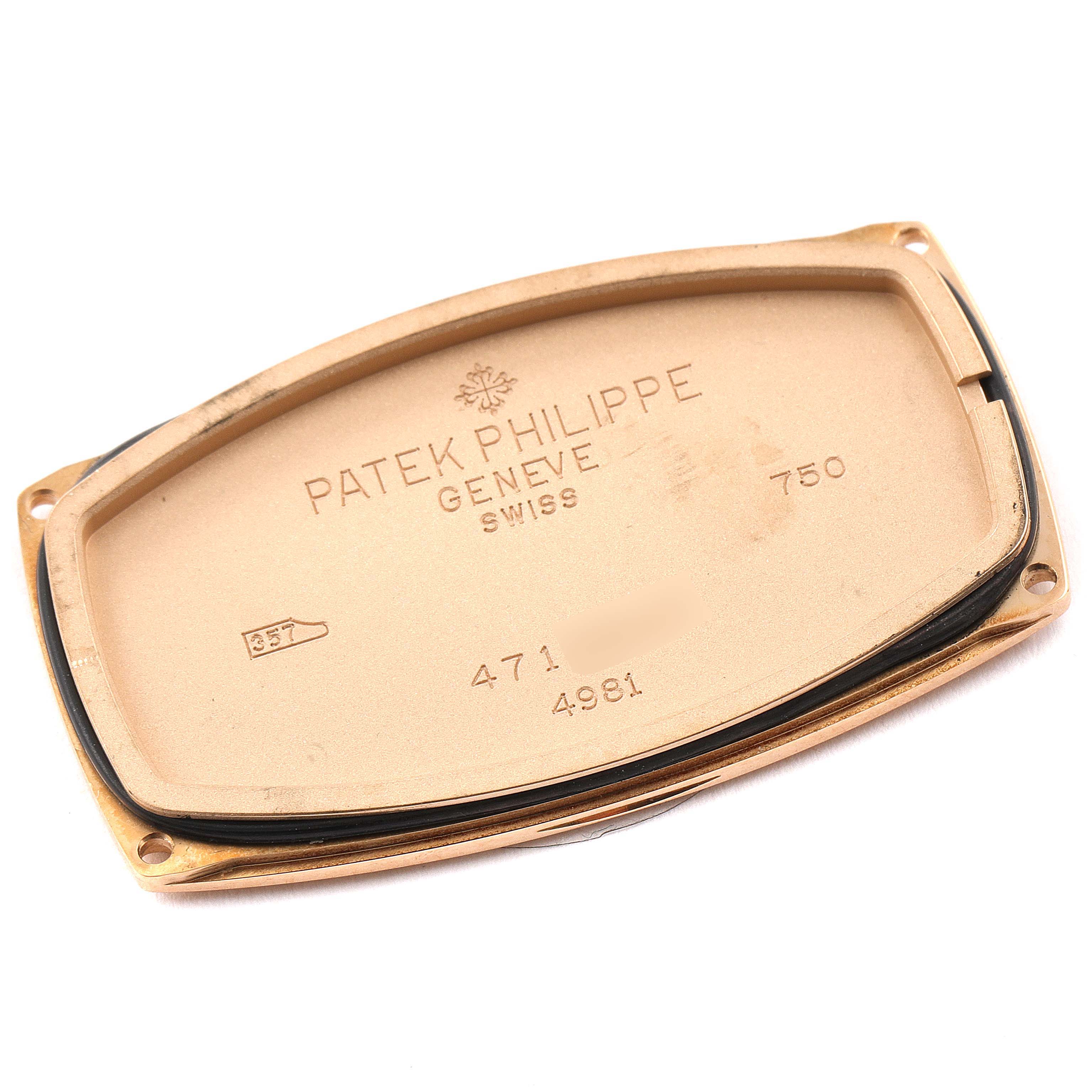 This is the case back of the Patek Philippe Gondolo 4981R Women
s Rose Gold Mother of Pearl Dial 4981R Women
s Rose Gold Mother of Pearl Dial watch, shown from the inside angle.