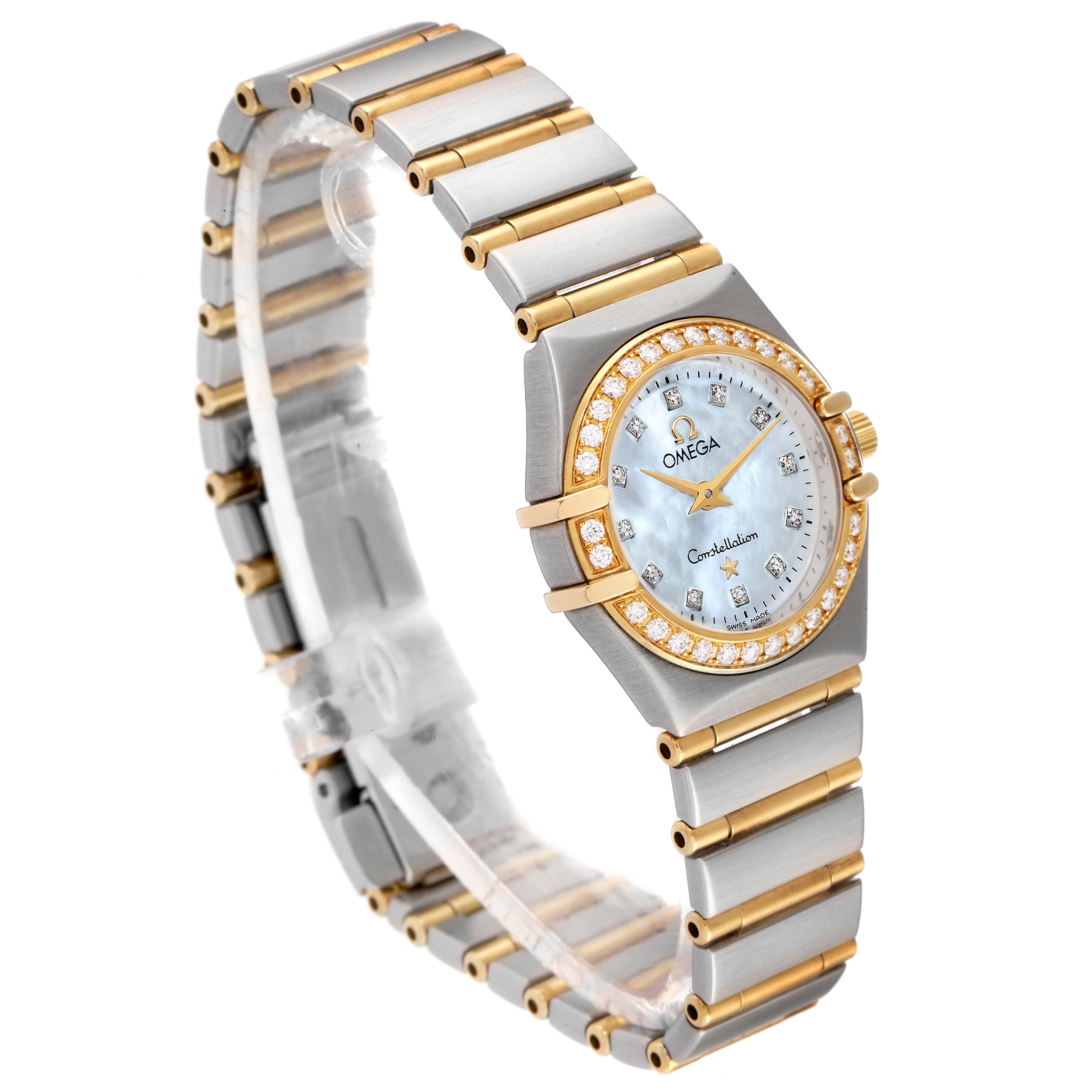 The image shows a side angle of the Omega 1267.75.00 Women
s Steel and Gold (two tone) Mother of Pearl Dial 1267.75.00 Women
s Steel and Gold (two tone) Mother of Pearl Dial Constellation 95 Mother of Pearl Diamond Ladies Watch 1267.75.00, highlighting the bracelet and diamond bezel.