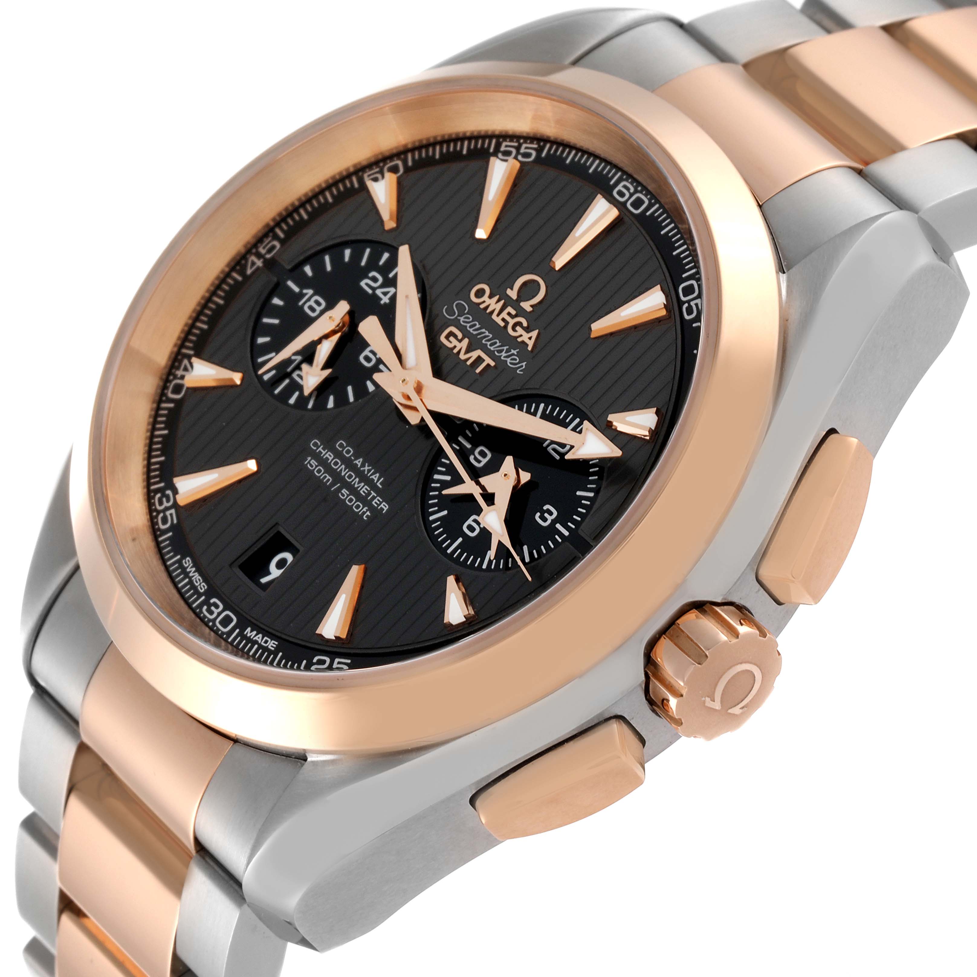 The image shows a close-up, angled view of the Omega Aqua Terra 231.20.43.52.06.001 Men
s Steel and Gold (two tone) Grey Dial 231.20.43.52.06.001 Men
s Steel and Gold (two tone) Grey Dial watch, highlighting the face, bezel, and part of the bracelet.