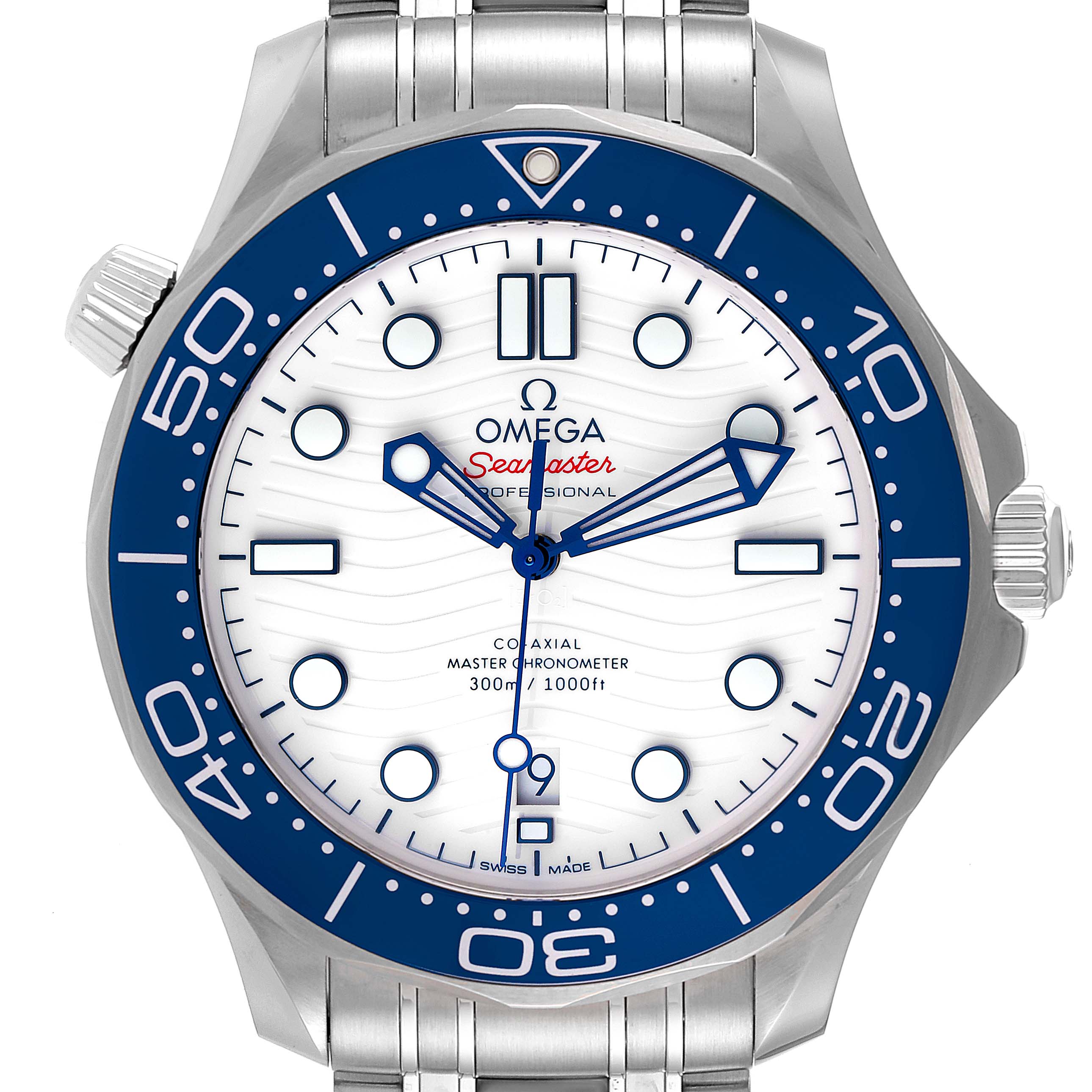 The image shows a frontal view of the Omega Seamaster 522.30.42.20.04.001 Men's Stainless Steel White Dial 522.30.42.20.04.001 Men's Stainless Steel White Dial watch, highlighting its face, bezel, and part of the bracelet.
