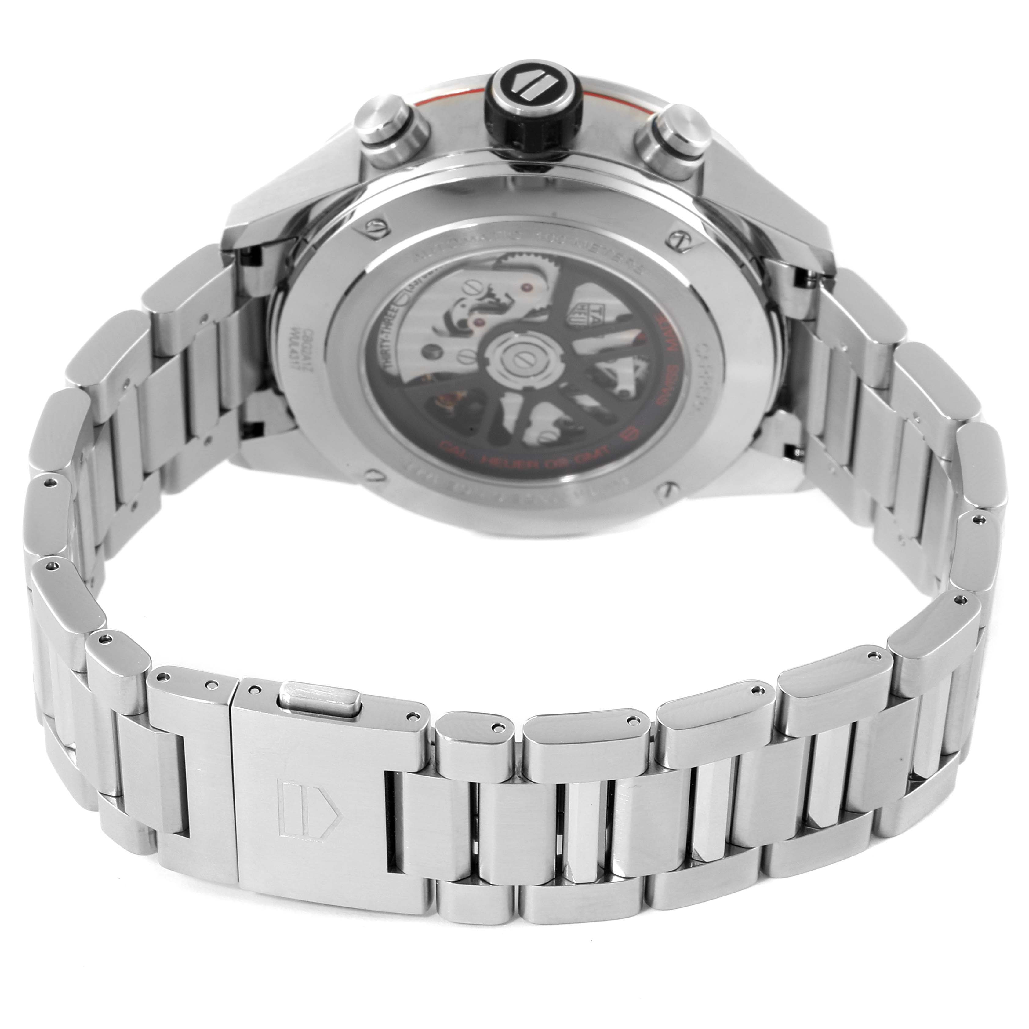 This image shows the back and stainless steel bracelet of a Tag Heuer Carrera CBG2A1Z.BA0658 Men
s Stainless Steel Black Dial CBG2A1Z.BA0658 Men
s Stainless Steel Black Dial watch, highlighting its transparent case back.