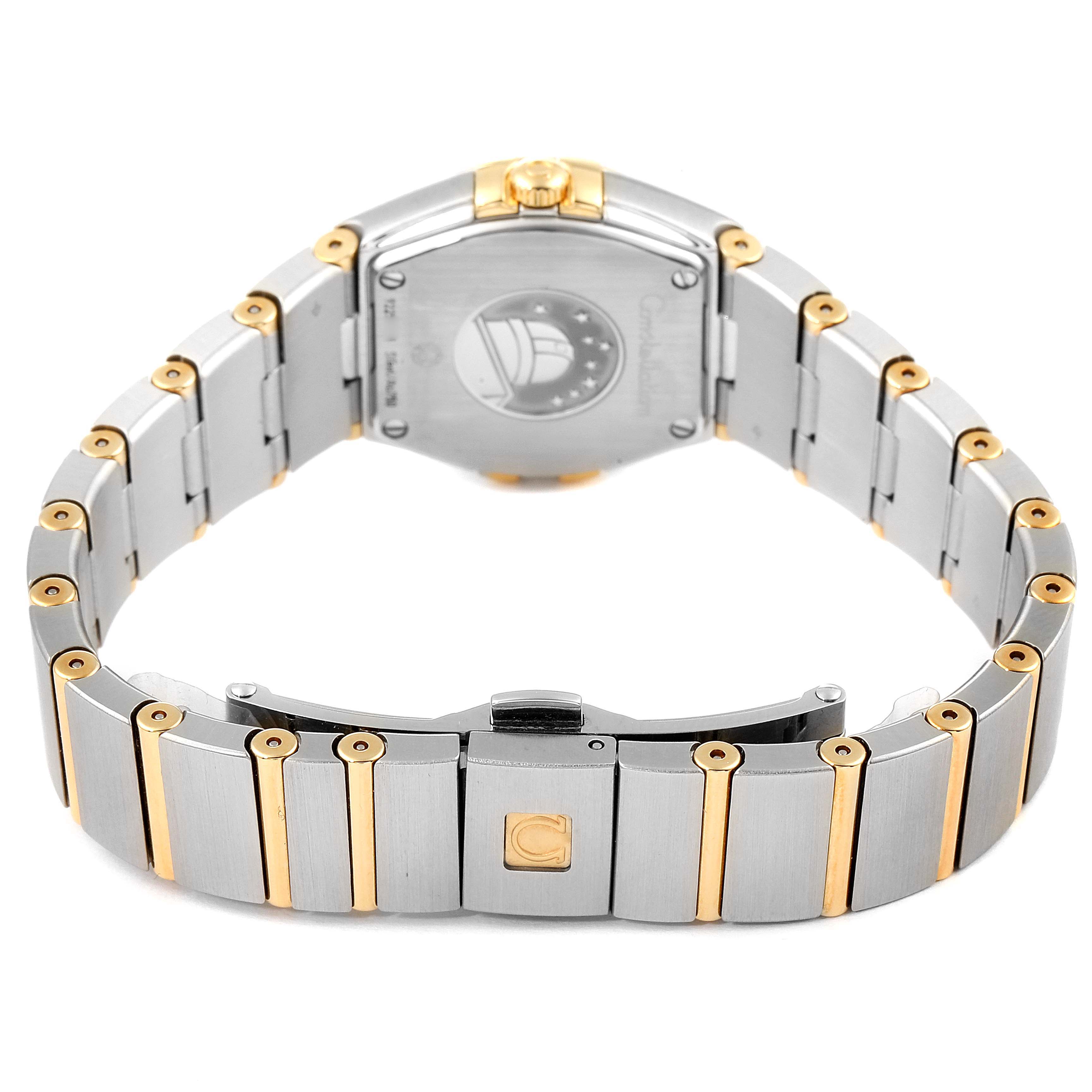 The image shows the back and bracelet of the Omega 123.20.24.60.58.001 Women's Steel and Gold (two tone) Champagne Dial 123.20.24.60.58.001 Women's Steel and Gold (two tone) Champagne Dial Constellation Steel Yellow Gold Diamond Watch 123.20.24.60.58.001.