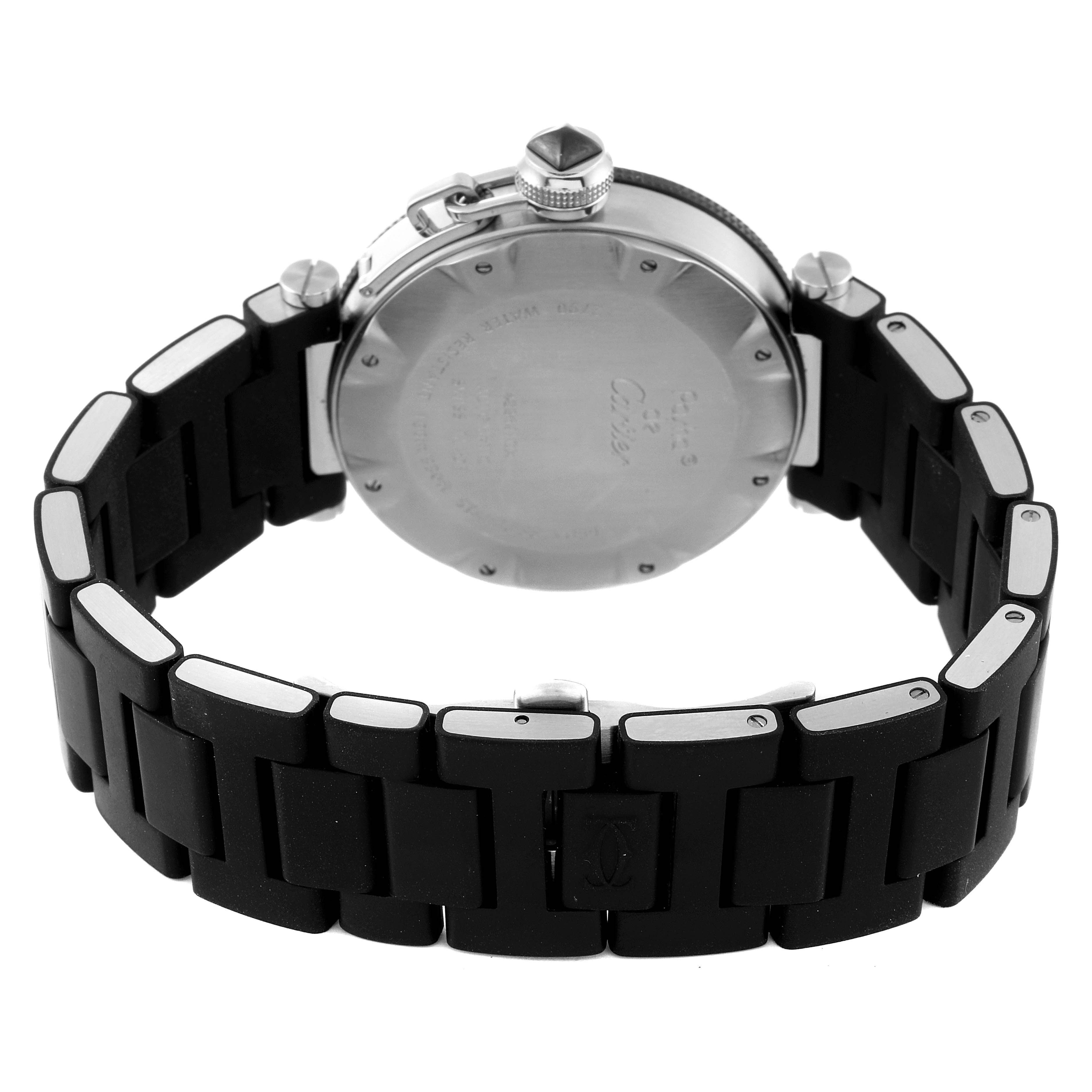 This image shows the back case and bracelet of a Cartier Pasha W31077U2 Men
s Stainless Steel Black Dial W31077U2 Men
s Stainless Steel Black Dial model watch.