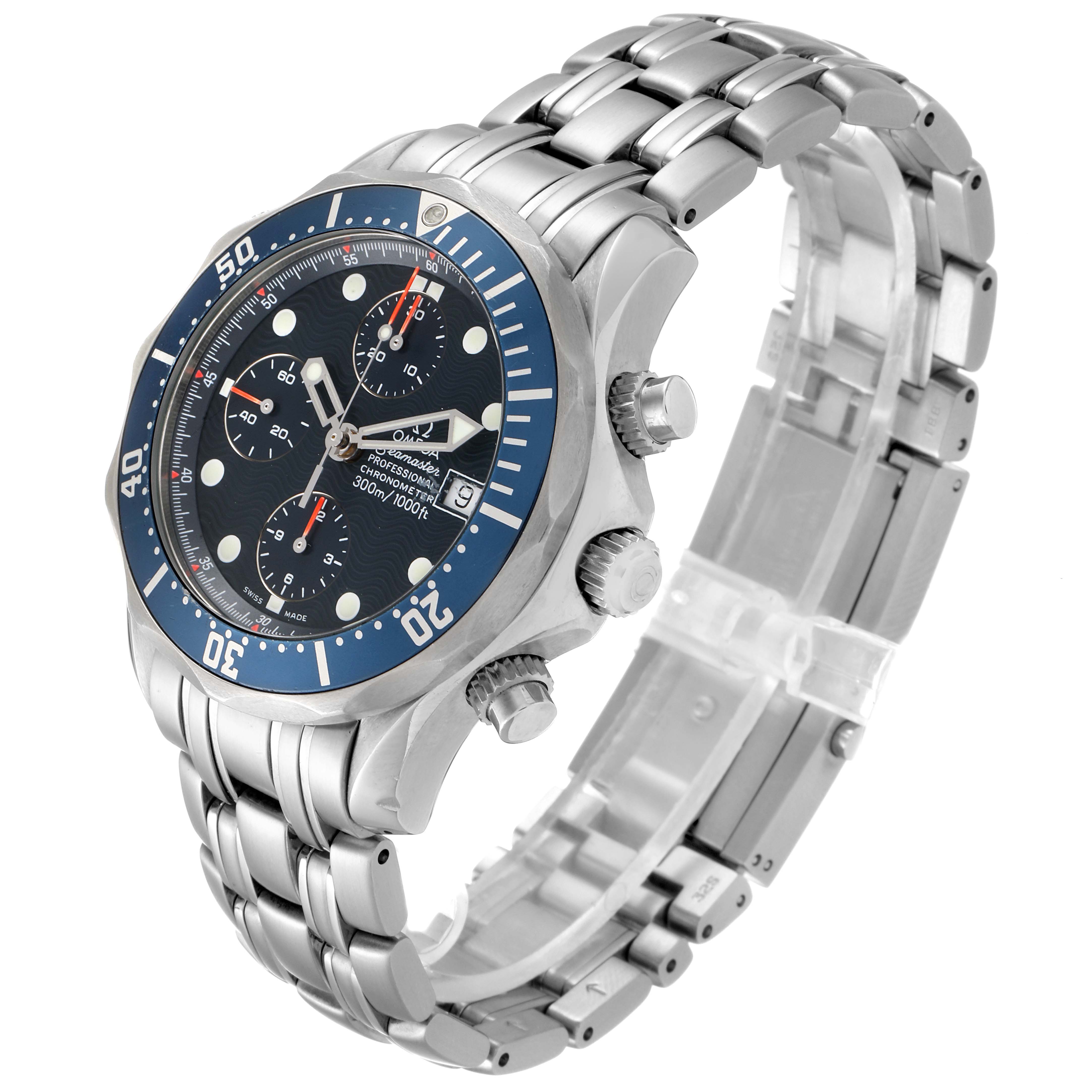 This image shows the Omega Seamaster 2599.80.00 Men
s Stainless Steel Blue Dial 2599.80.00 Men
s Stainless Steel Blue Dial watch at a three-quarter angle, highlighting its face, bezel, crown, and metal bracelet.