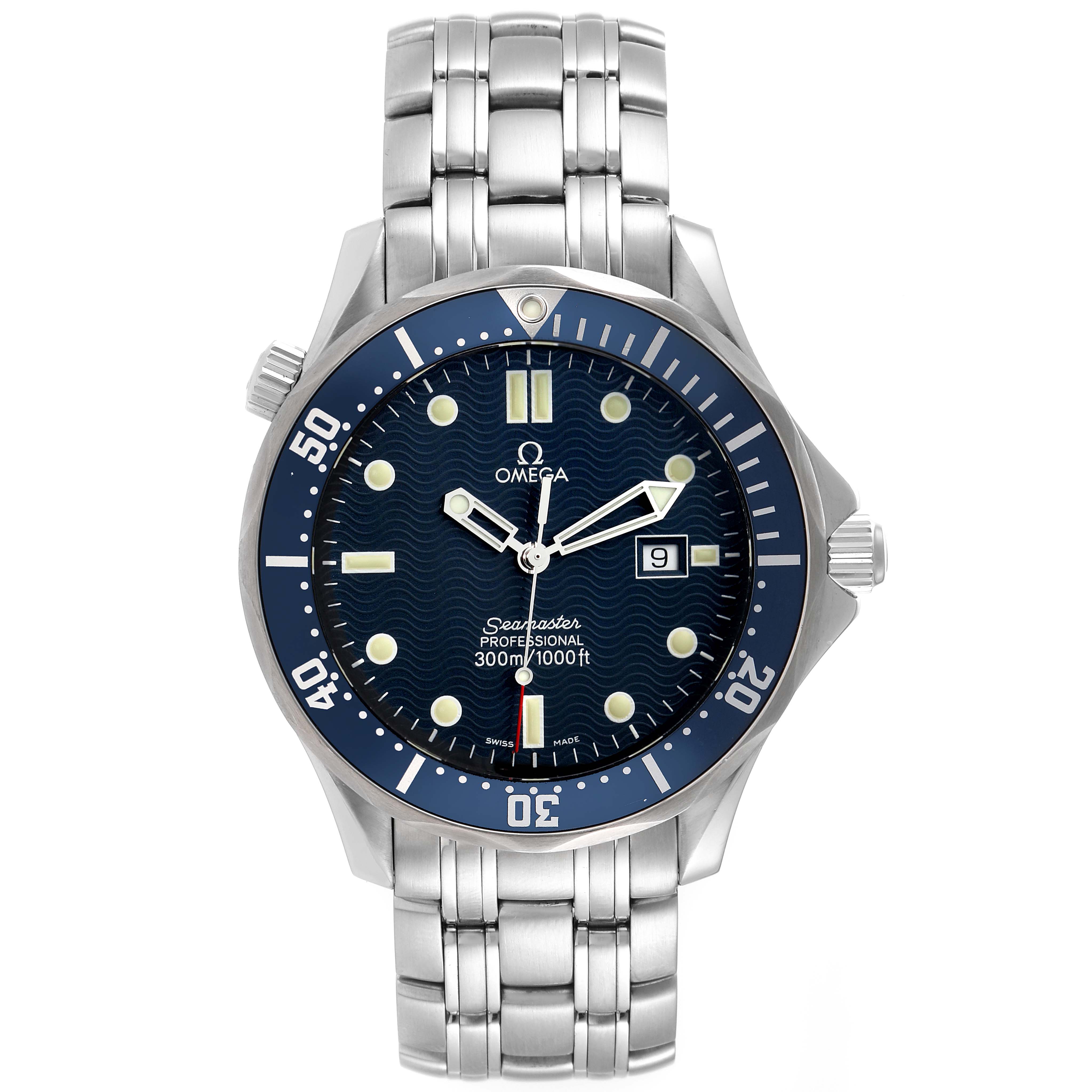 The image shows a front view of the Omega Seamaster 2541.80.00 Men's Stainless Steel Blue Dial 2541.80.00 Men's Stainless Steel Blue Dial watch, displaying the dial, bezel, bracelet, and date window.