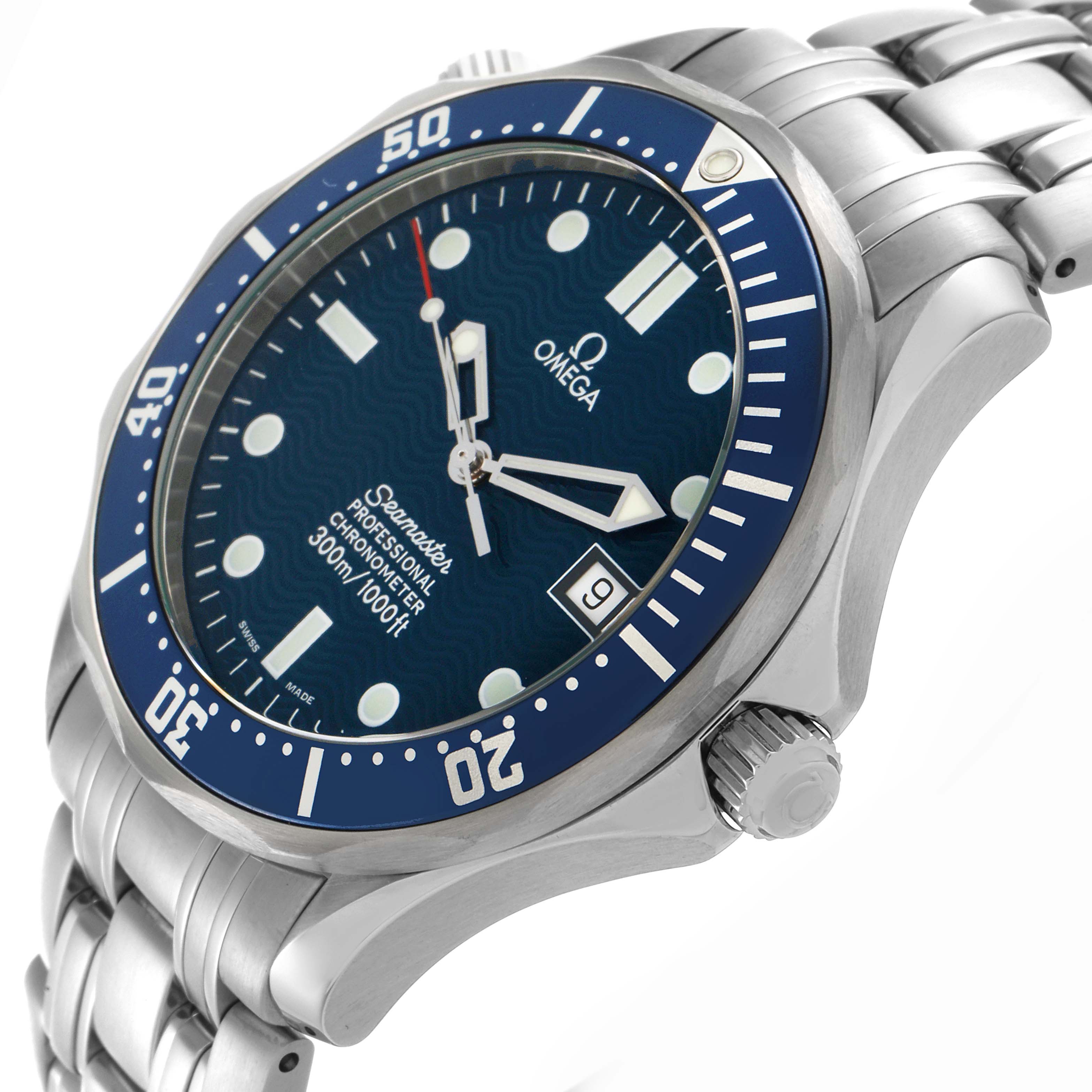The image shows a side angle of the Omega Seamaster 2531.80.00 Men
s Stainless Steel Blue Dial 2531.80.00 Men
s Stainless Steel Blue Dial, highlighting the bezel, dial, crown, and bracelet.