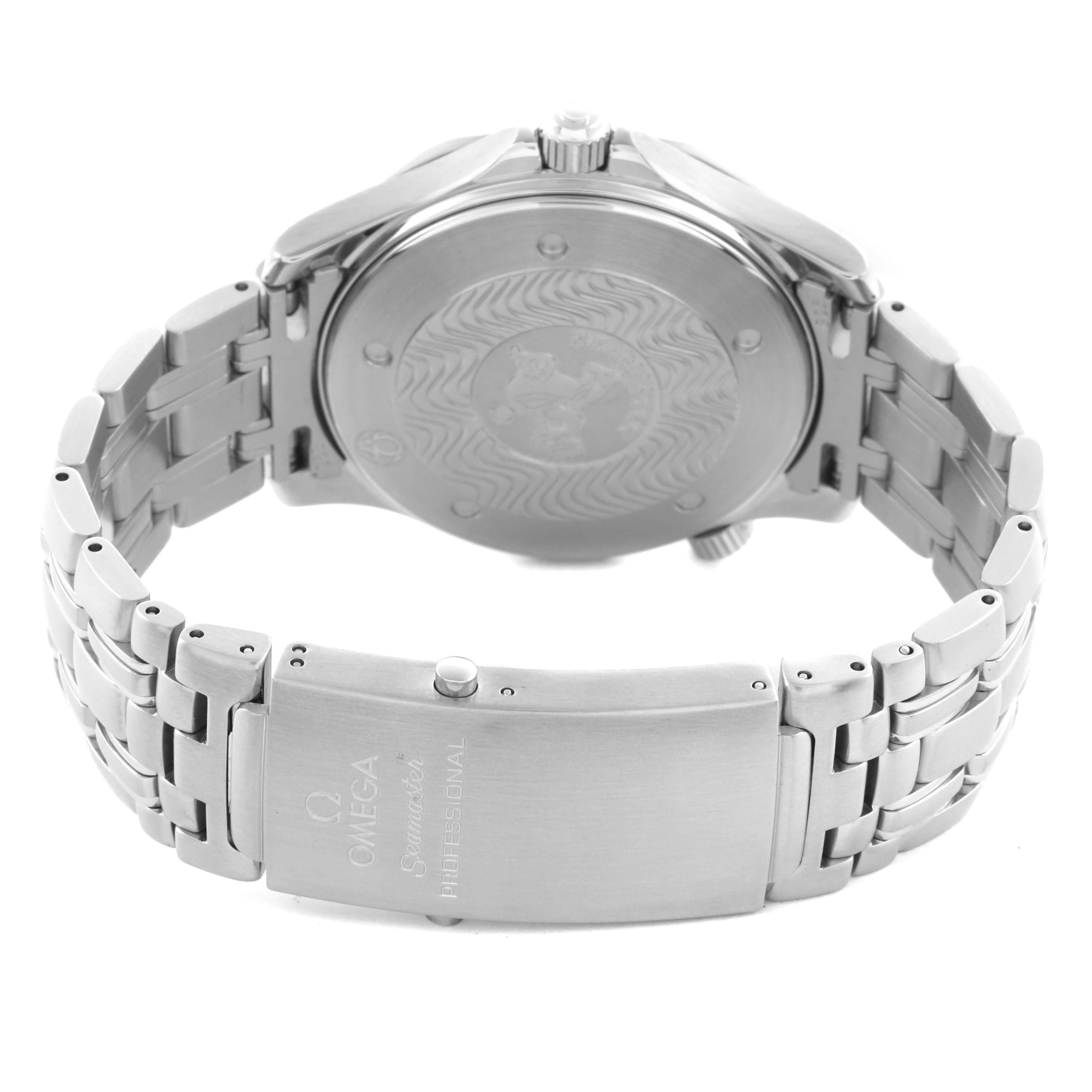 The image shows the back and clasp of an Omega Seamaster 2531.80.00 Men
s Stainless Steel Blue Dial 2531.80.00 Men
s Stainless Steel Blue Dial watch, highlighting the bracelet and engraved case back.