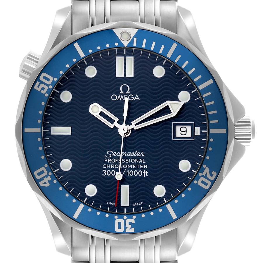 The image shows a front view of an Omega Seamaster watch, highlighting its dial, bezel, and bracelet.