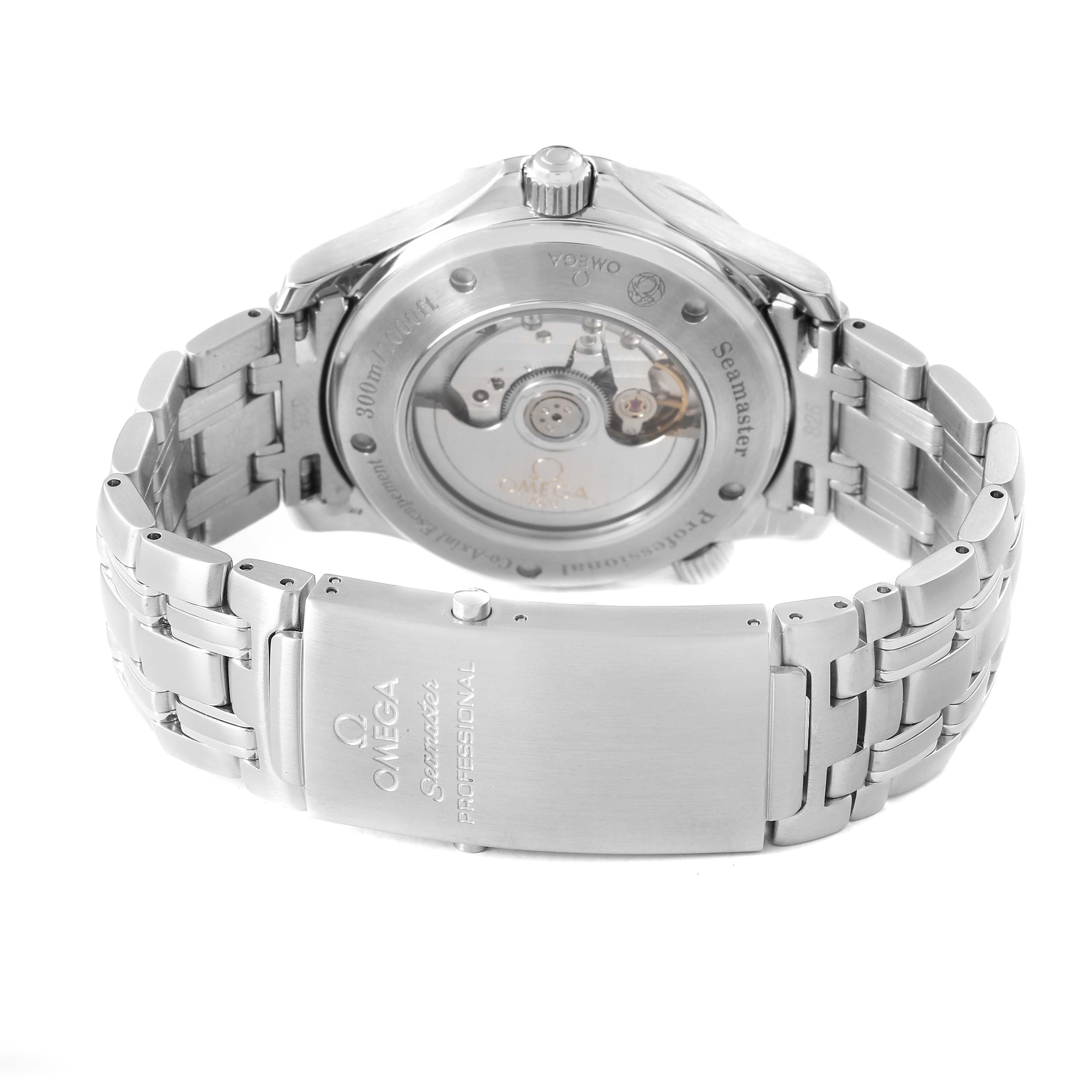 The image shows the back and bracelet of an Omega Seamaster 2535.80.00 Men's Stainless Steel Blue Dial, highlighting the transparent case back and clasp.