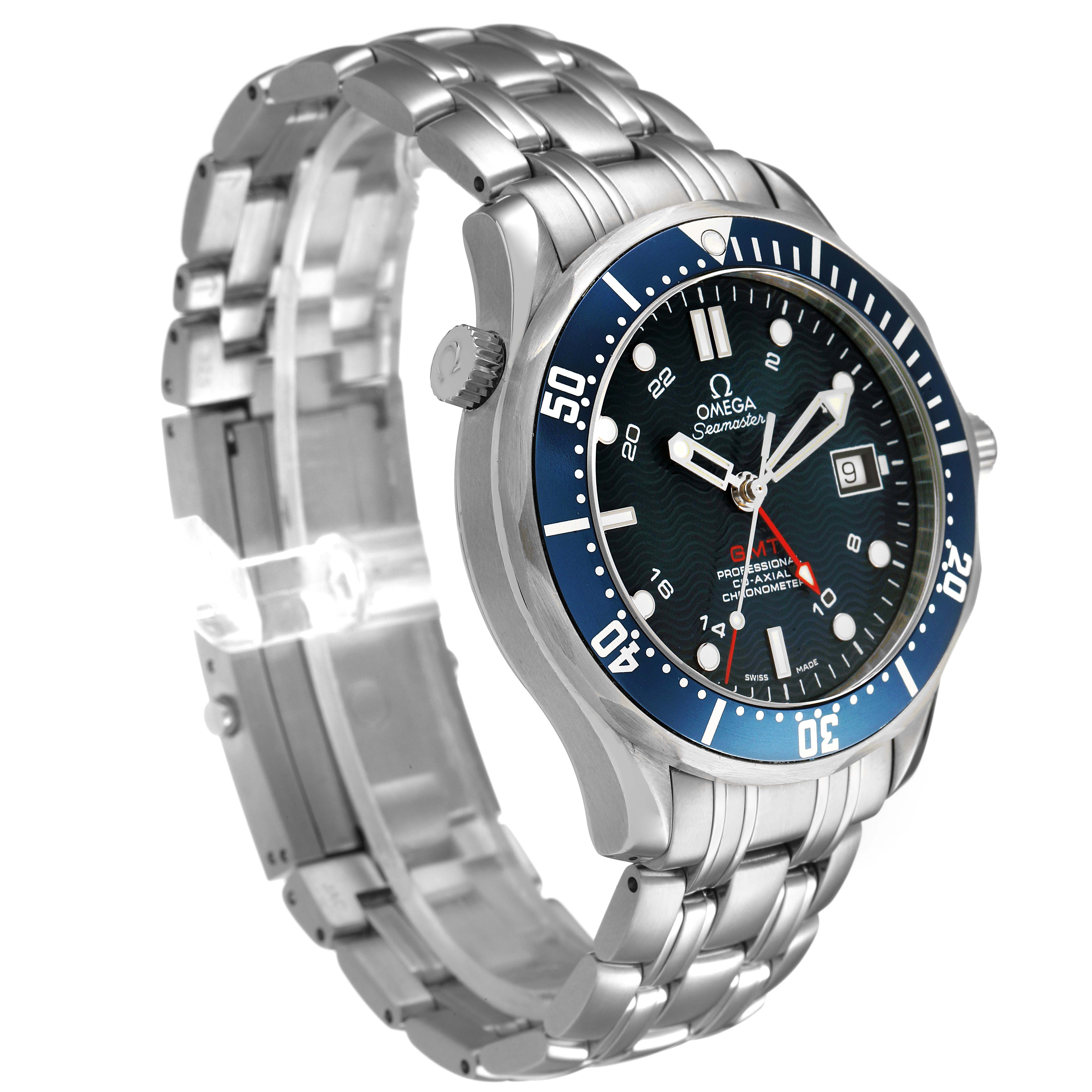 This Omega Seamaster 2535.80.00 Men's Stainless Steel Blue Dial watch is shown at a three-quarter angle, displaying the face, bezel, and metal bracelet clearly.