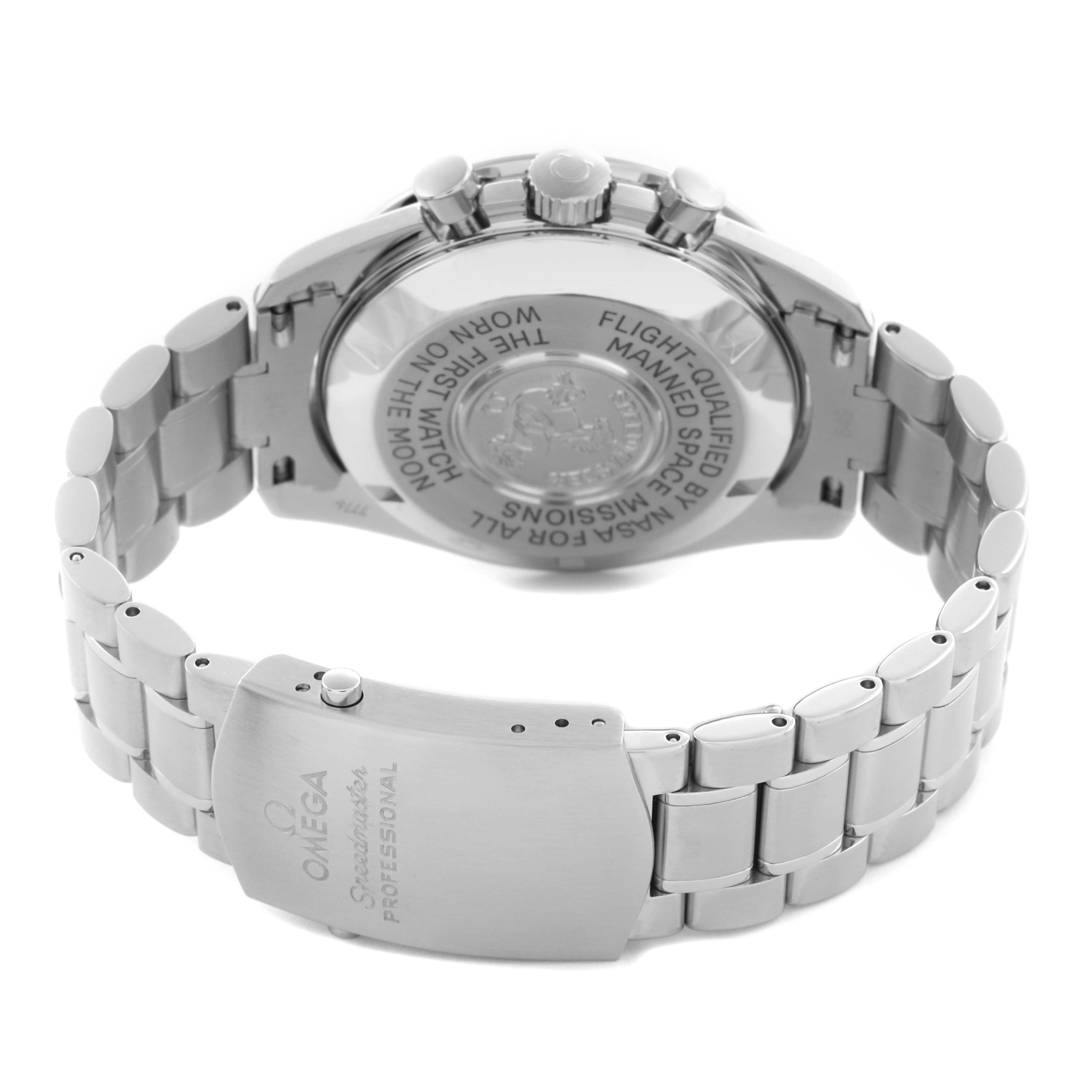 The image shows the back case and clasp of the Omega Speedmaster 3570.50.00 Men
s Stainless Steel Black Dial 3570.50.00 Men
s Stainless Steel Black Dial, highlighting the stainless steel bracelet and engraved details.