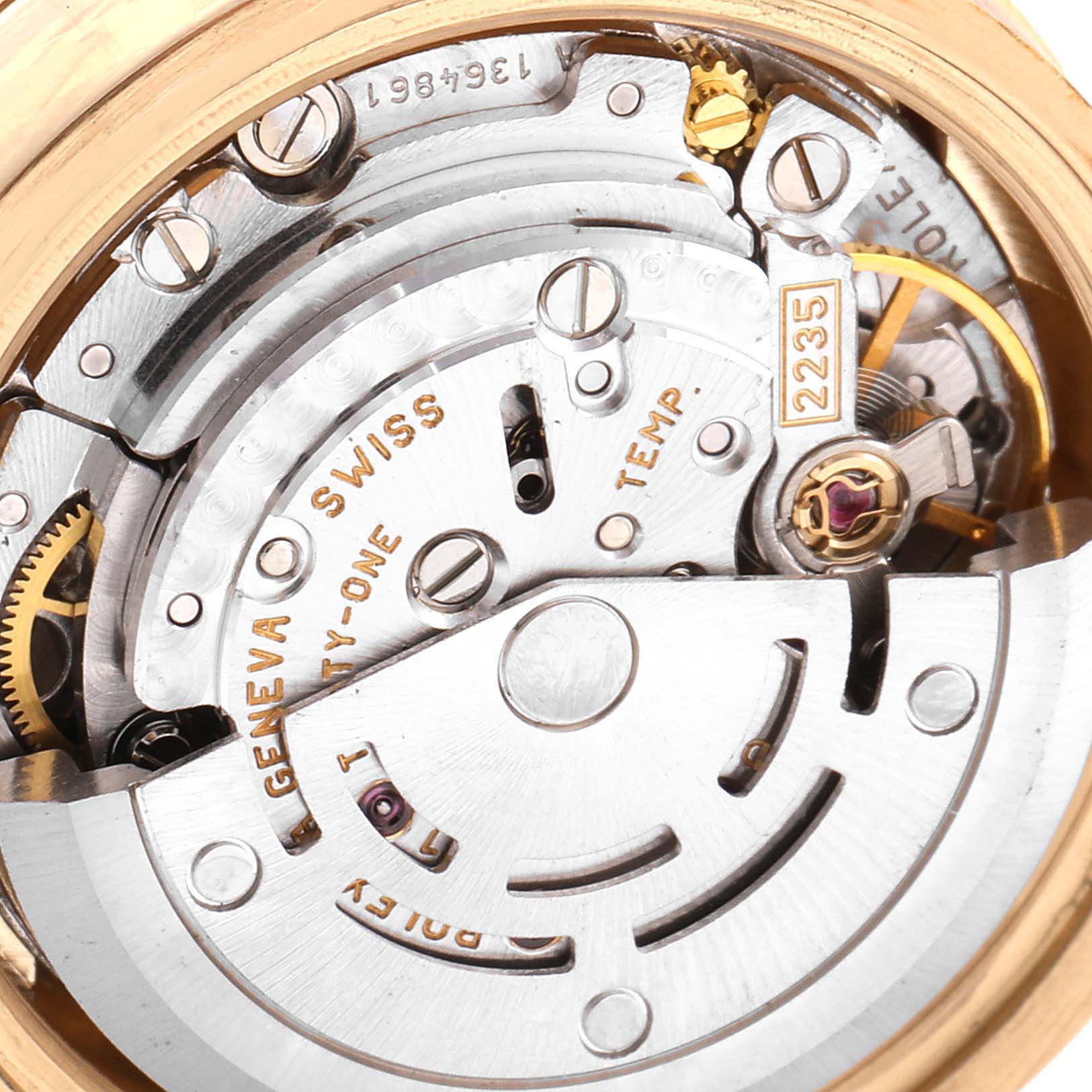 This image shows the inner mechanical movement of a Rolex President 179178 Women
s Yellow Gold Champagne Dial 179178 Women
s Yellow Gold Champagne Dial model watch from a close-up angle.
