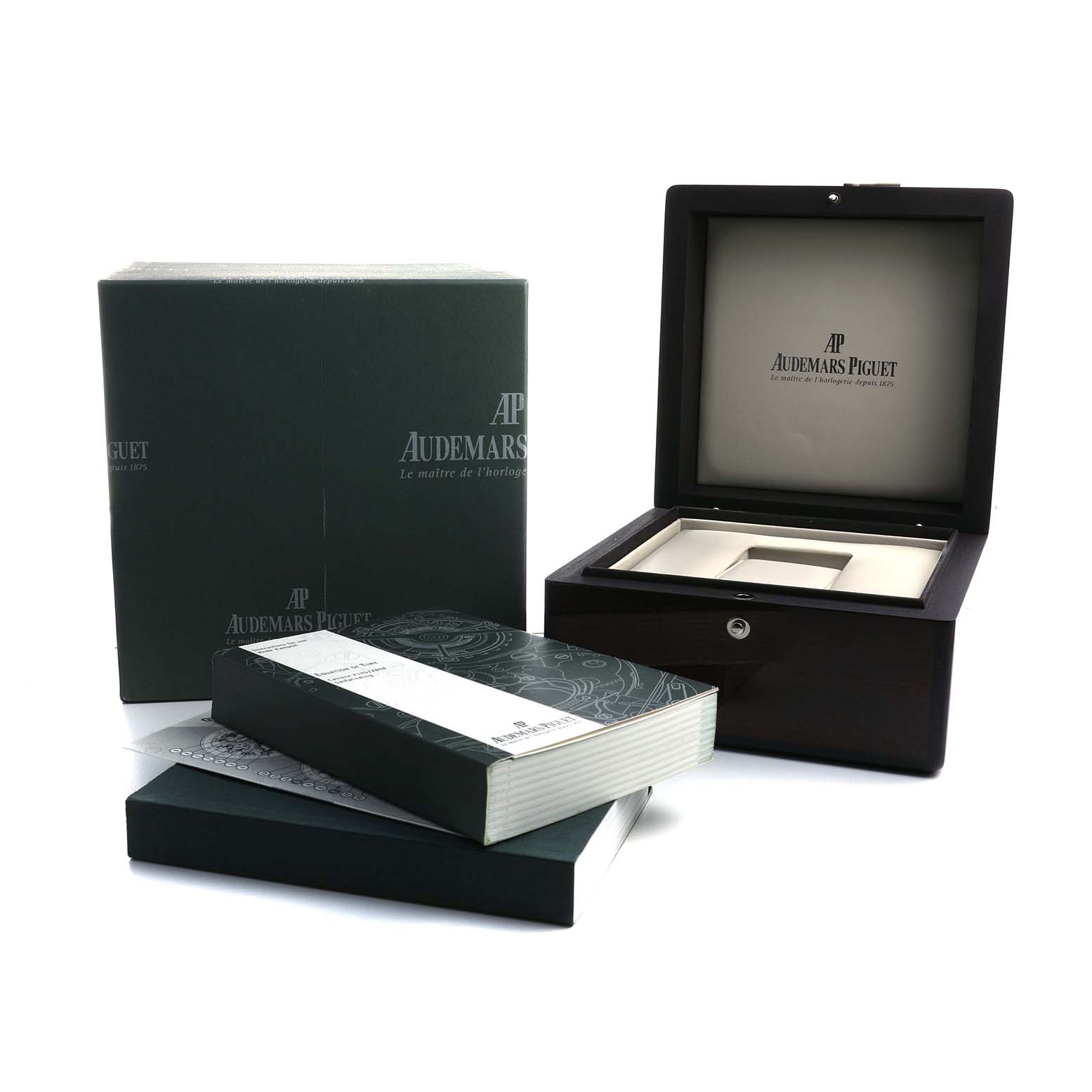 The image shows the Audemars Piguet Royal Oak 26603ST Men's Stainless Steel Silver Dial packaging, including a box, an open case, and manuals.
