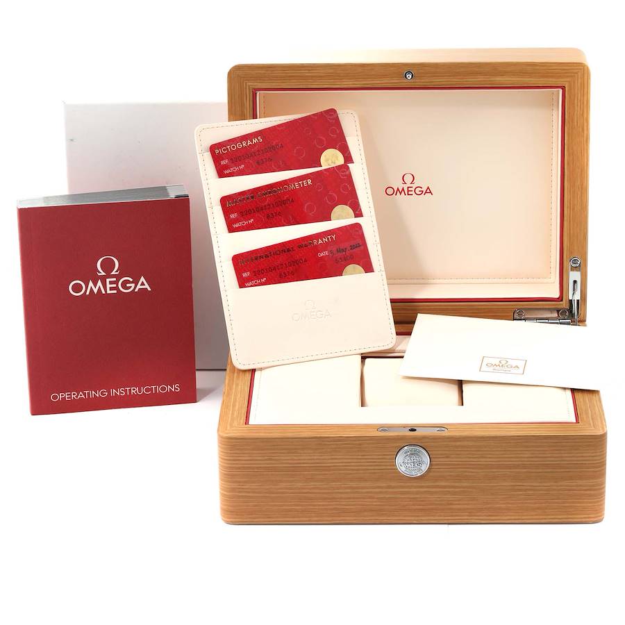 Omega Seamaster Aqua Terra Steel Mens Watch 220.10.41.21.02.004 Box Card