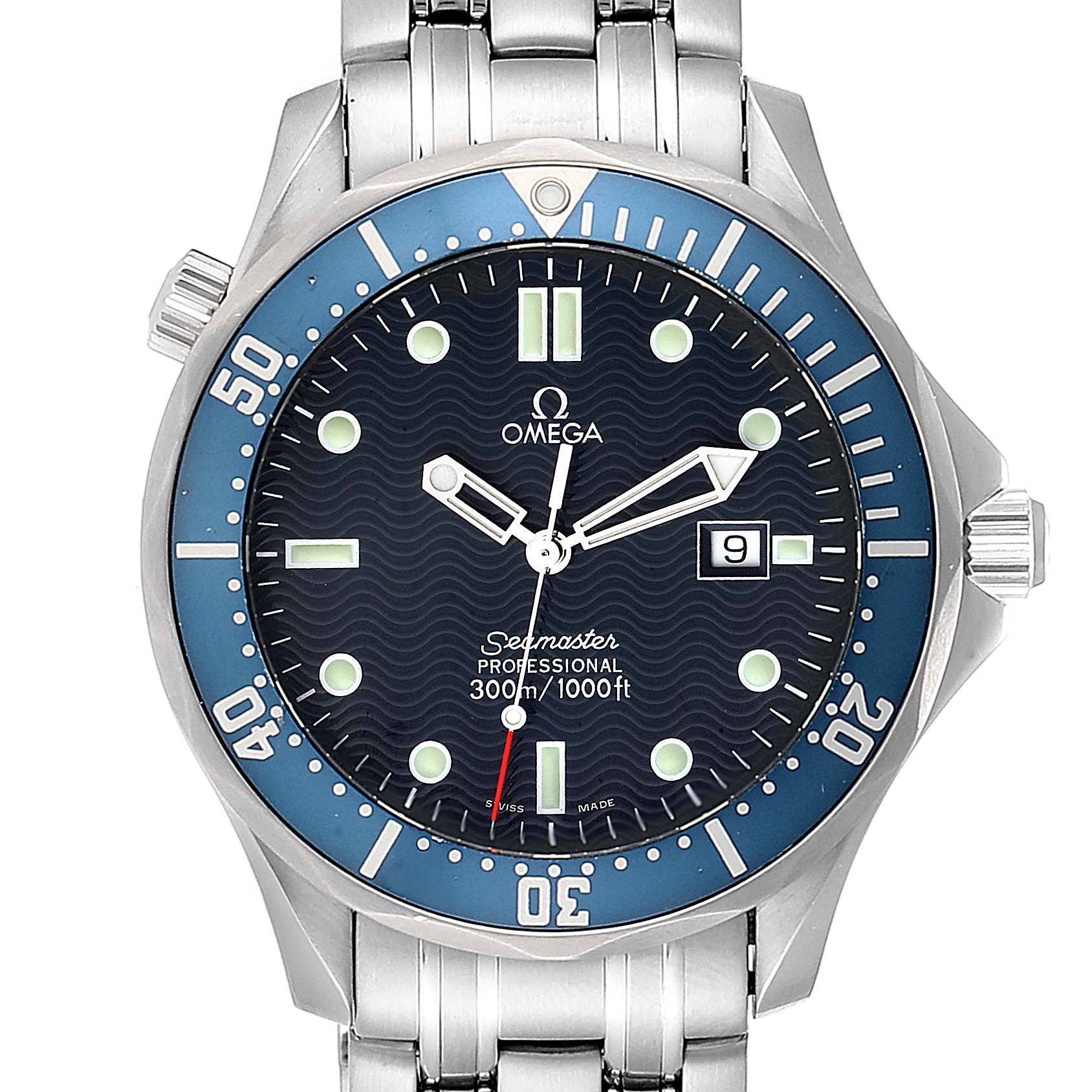 The image shows a front view of an Omega Seamaster 2541.80.00 Men
s Stainless Steel Blue Dial 2541.80.00 Men
s Stainless Steel Blue Dial Professional watch, displaying the face, bezel, crown, and part of the bracelet.