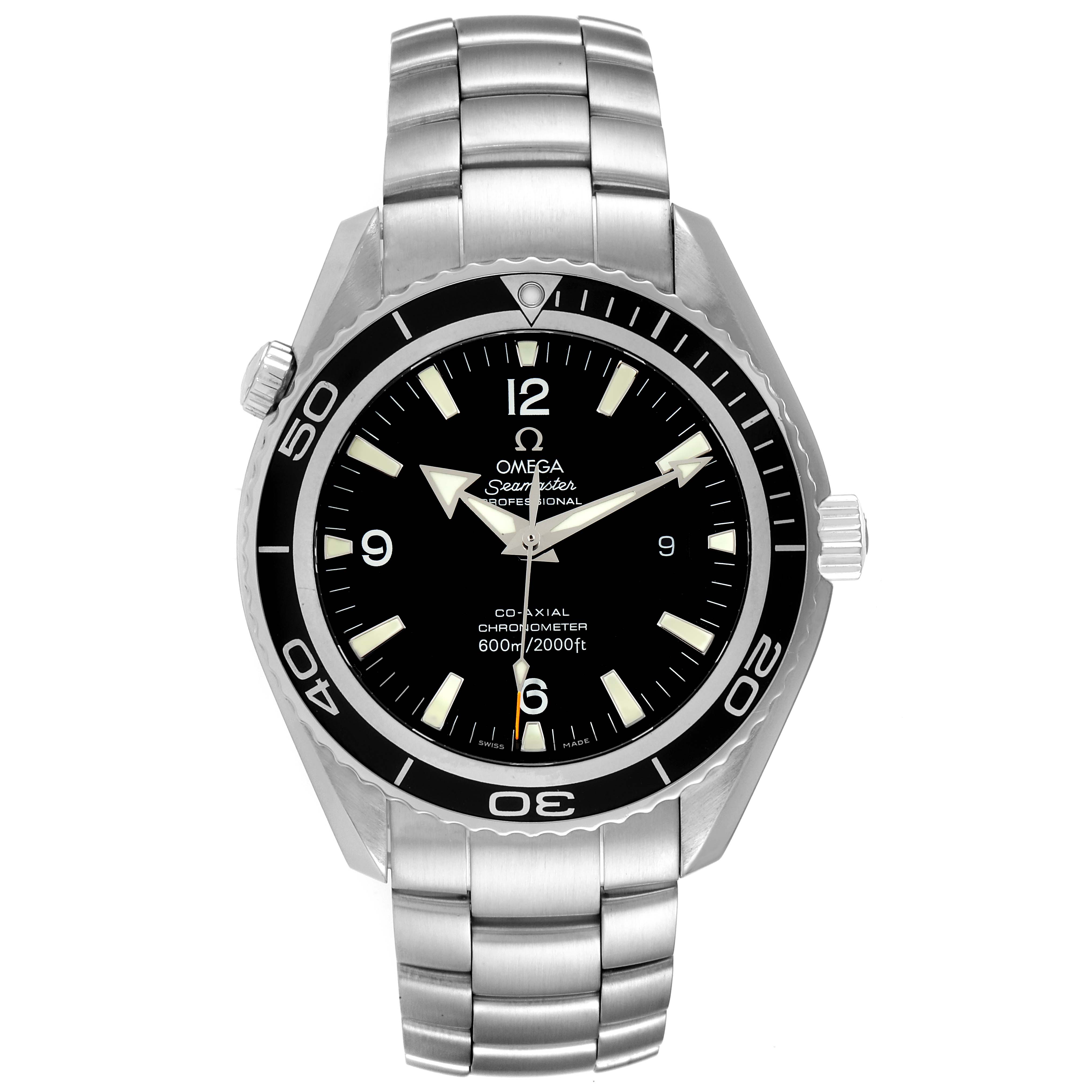 This image shows the front view of the Omega Planet Ocean 2200.50.00 Men
s Stainless Steel Black Dial 2200.50.00 Men
s Stainless Steel Black Dial watch, displaying the dial, bezel, and stainless steel bracelet.