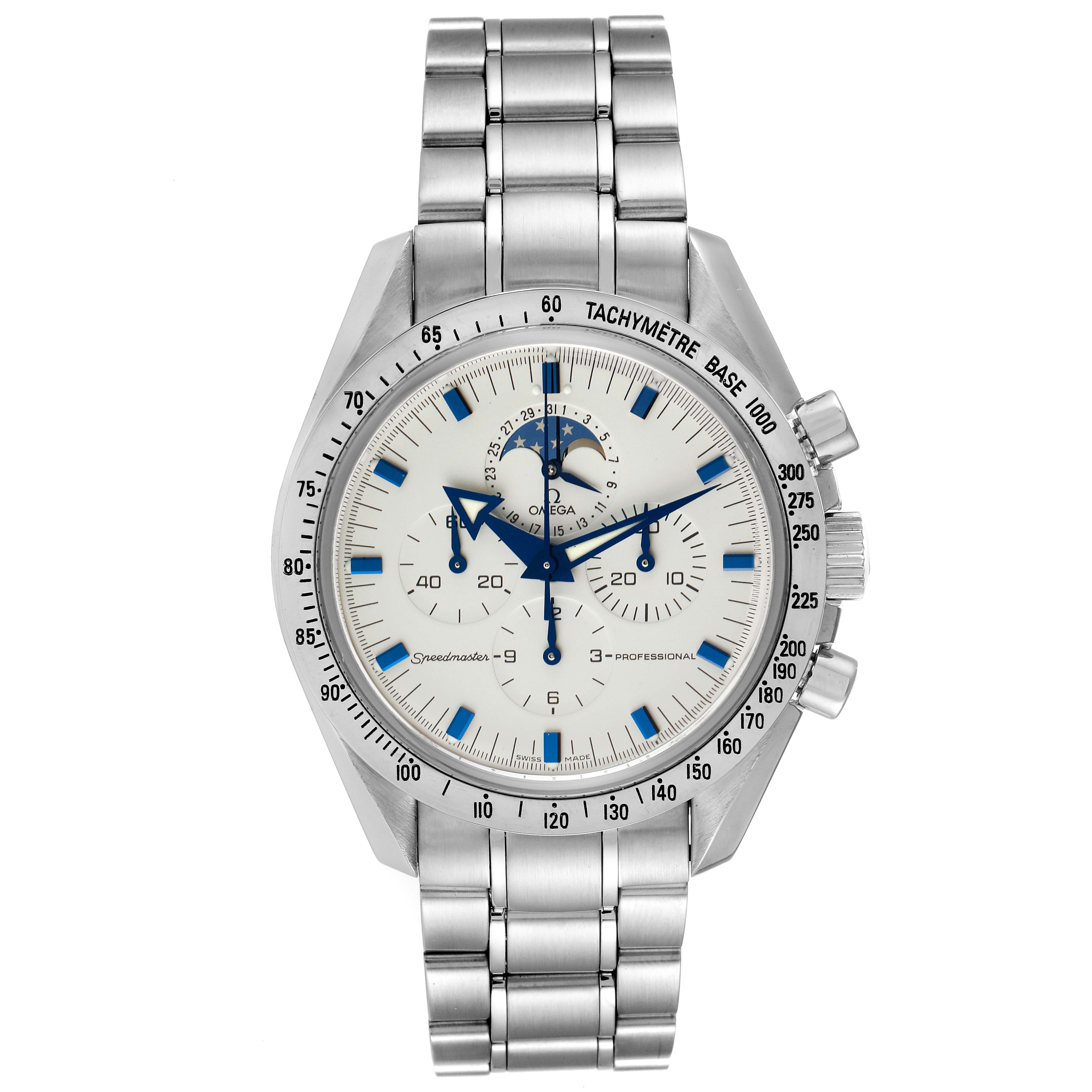 The image shows a front view of an Omega Speedmaster 3575.20.00 Men
s Stainless Steel White Dial 3575.20.00 Men
s Stainless Steel White Dial watch with a metal bracelet and visible chronograph subdials.