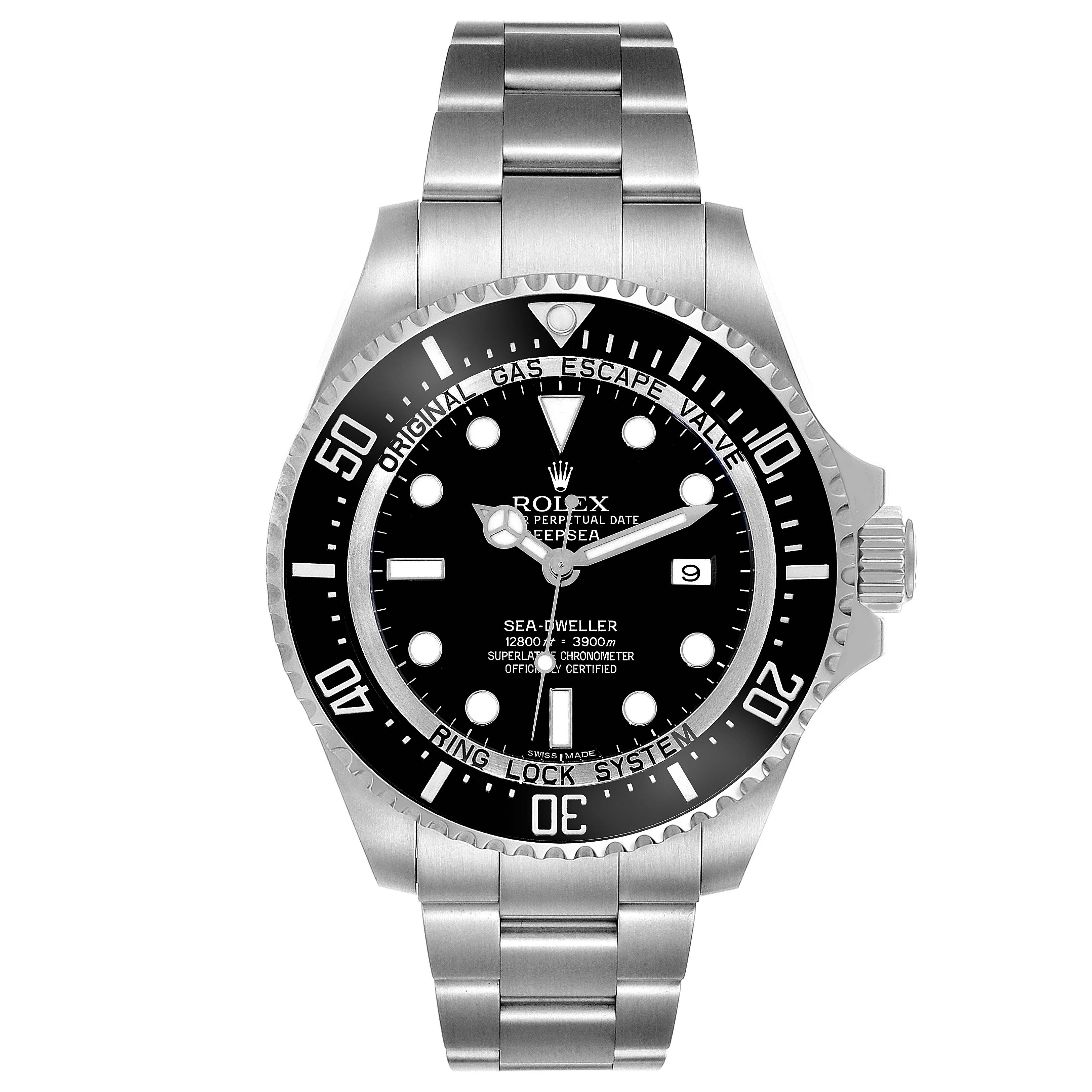This image shows the front view of a Rolex Sea-Dweller 116660 Men
s Stainless Steel Black Dial 116660 Men
s Stainless Steel Black Dial watch, displaying the dial, bezel, bracelet, and crown.