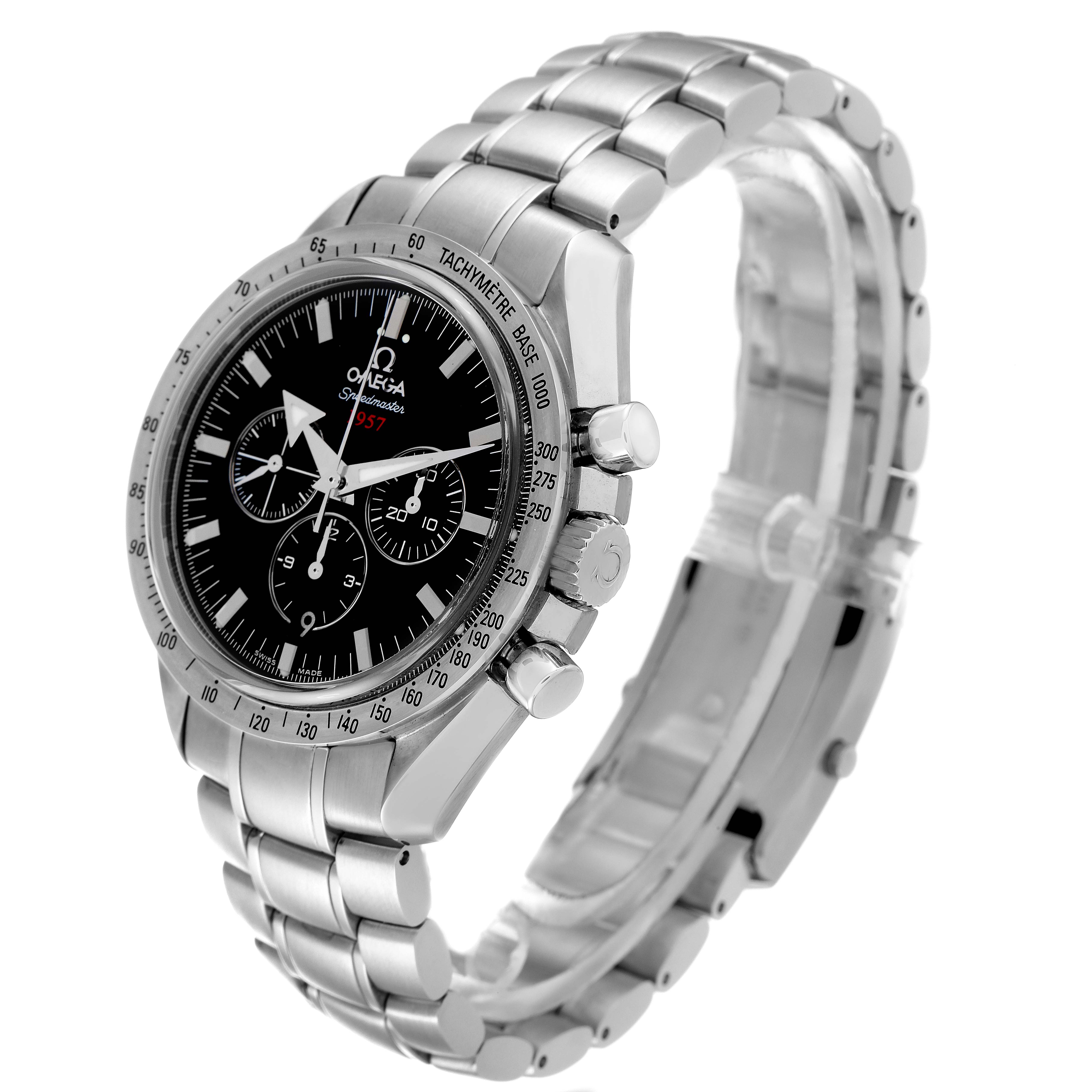 The image shows an angled view of the Omega Speedmaster 321.10.42.50.01.001 Men
s Stainless Steel Black Dial 321.10.42.50.01.001 Men
s Stainless Steel Black Dial watch, highlighting the face, bezel, and metal bracelet.