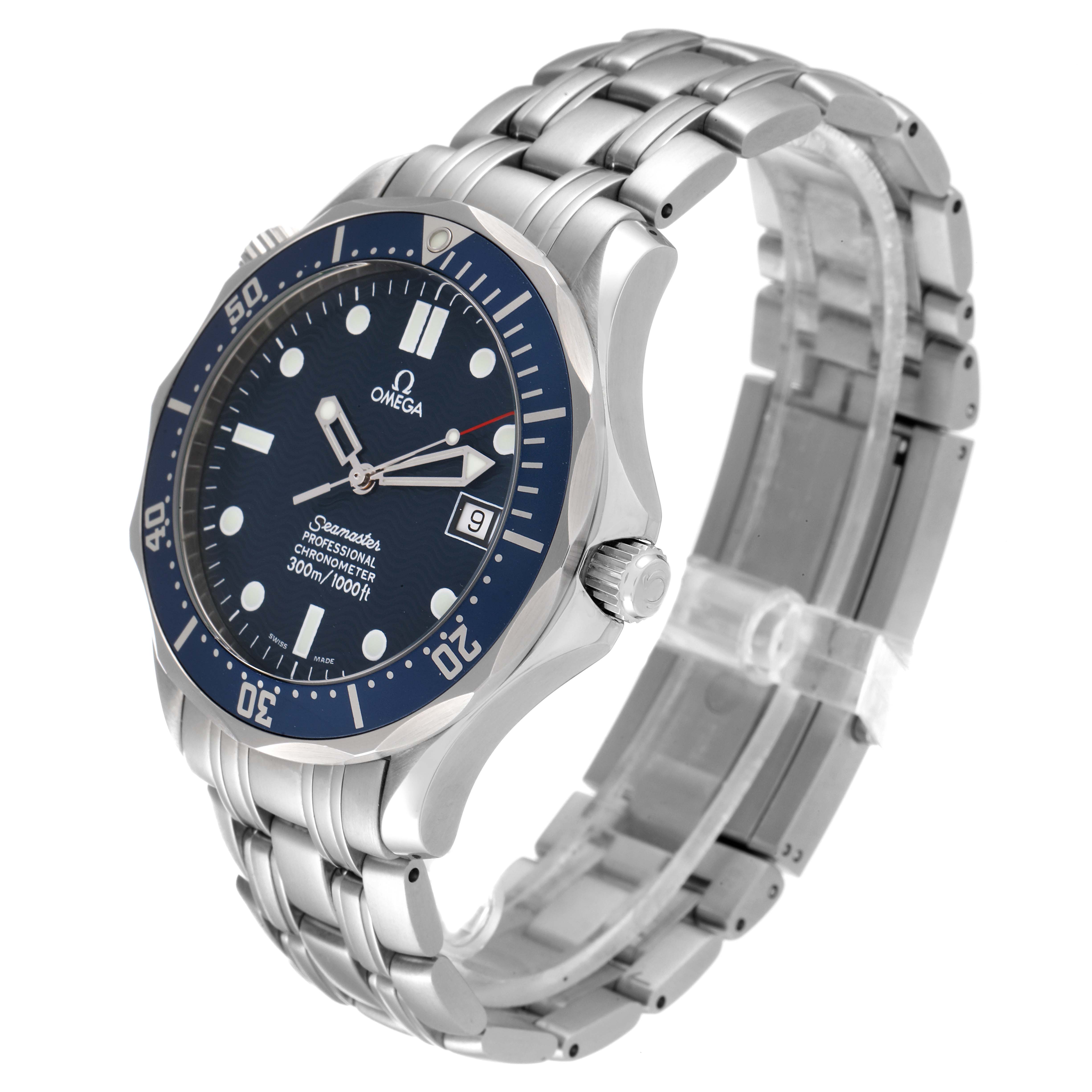 The image shows an angled view of an Omega Seamaster 2531.80.00 Men's Stainless Steel Blue Dial 2531.80.00 Men's Stainless Steel Blue Dial watch highlighting the bracelet, case, bezel, and face.