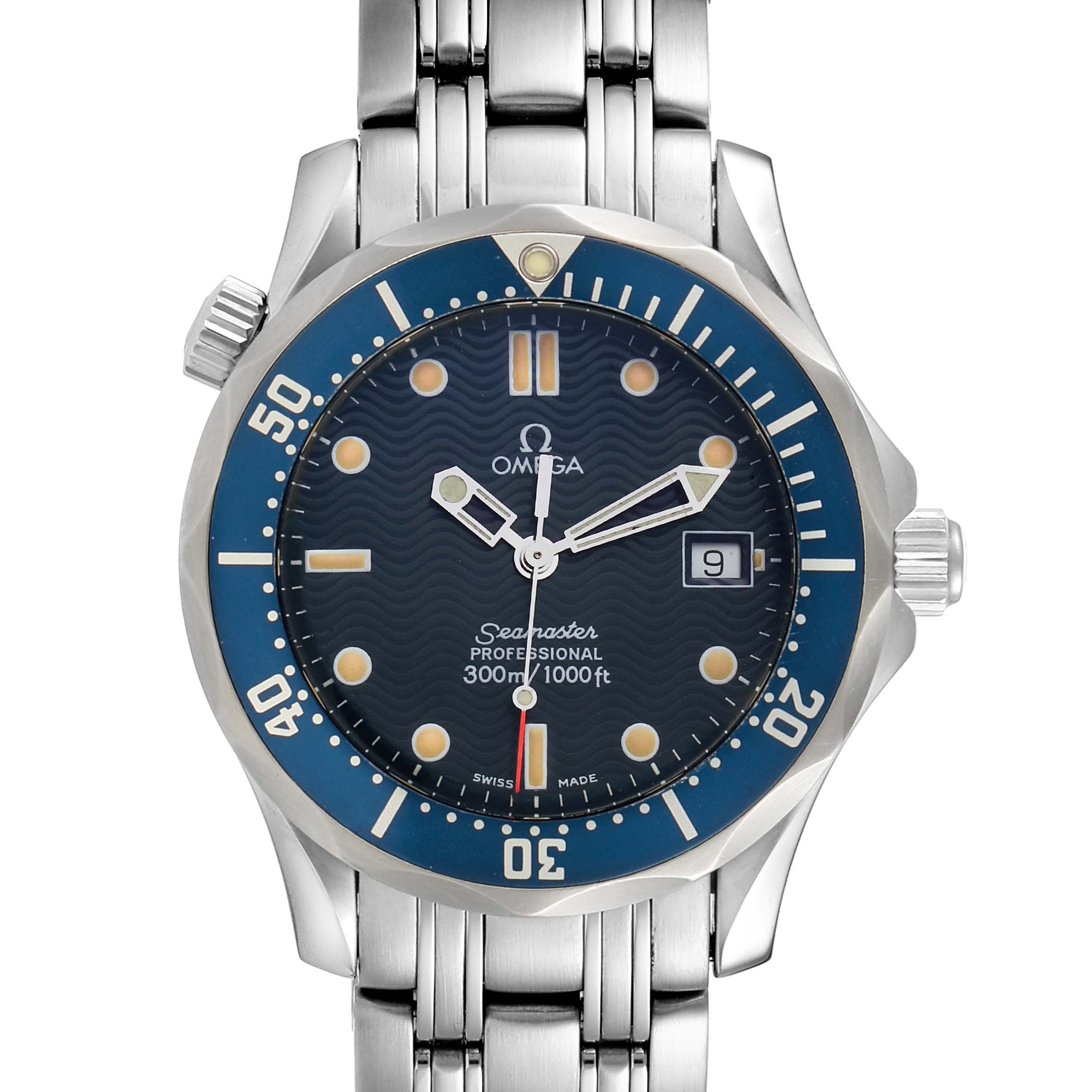This image shows a front view of the Omega Seamaster 2561.80.00 Men
s Stainless Steel Blue Dial 2561.80.00 Men
s Stainless Steel Blue Dial watch, highlighting its face, bezel, bracelet, and crown.