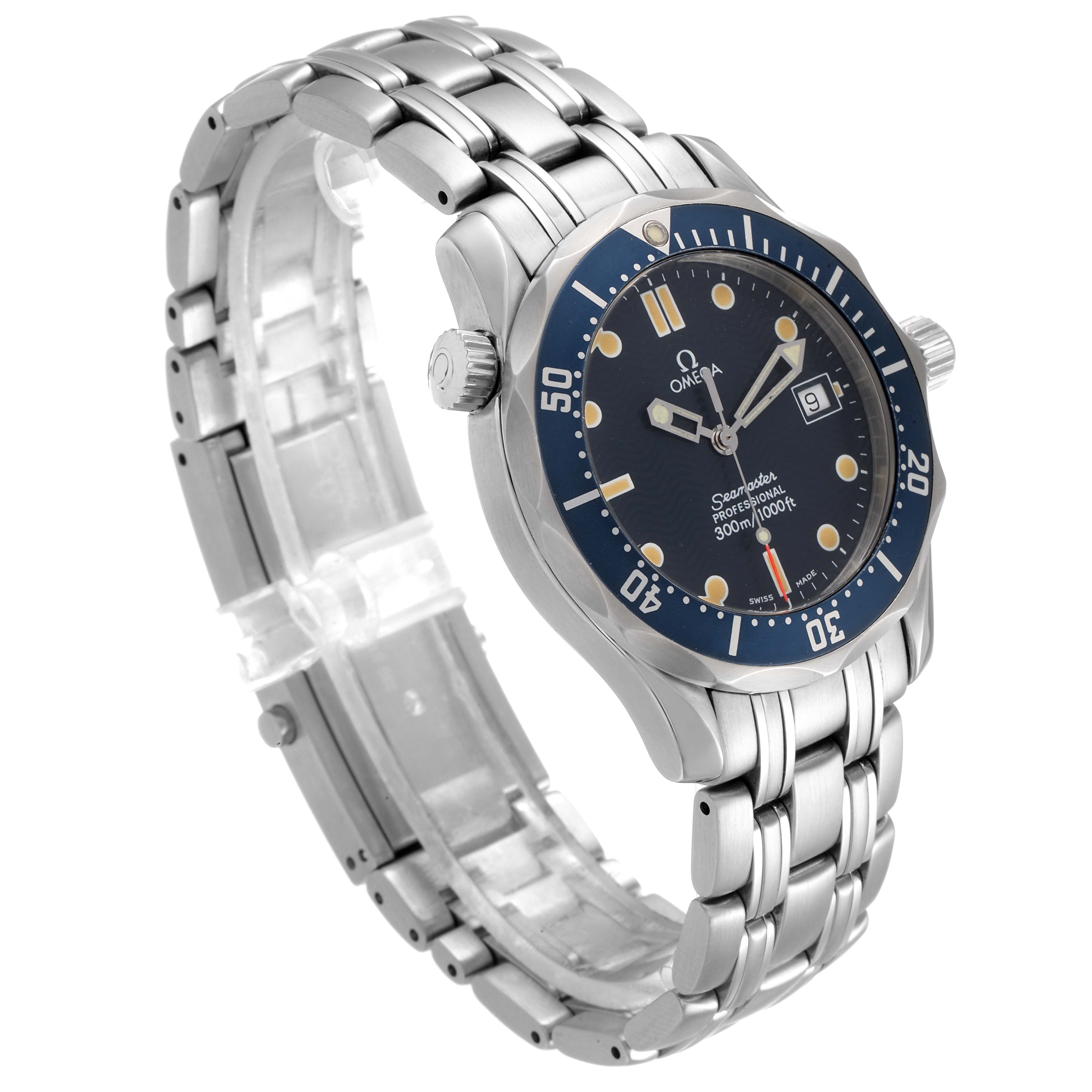 The image shows an angled view of an Omega Seamaster 2561.80.00 Men
s Stainless Steel Blue Dial 2561.80.00 Men
s Stainless Steel Blue Dial watch, highlighting its dial, bezel, bracelet, and crown.