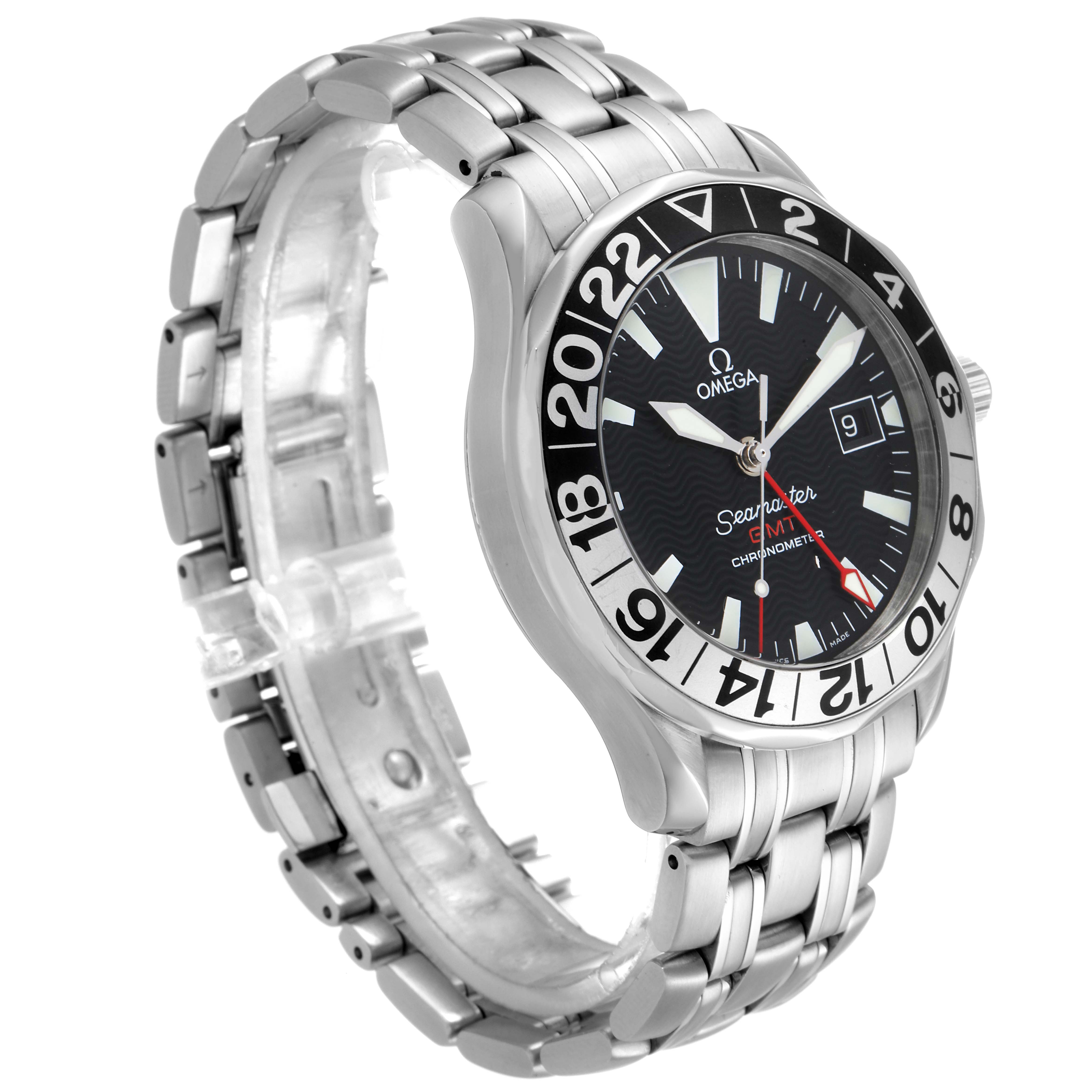 The image shows an angled view of the Omega Seamaster 2534.50.00 Men
s Stainless Steel Black Dial 2534.50.00 Men
s Stainless Steel Black Dial watch, highlighting its face, bezel, and metal bracelet.