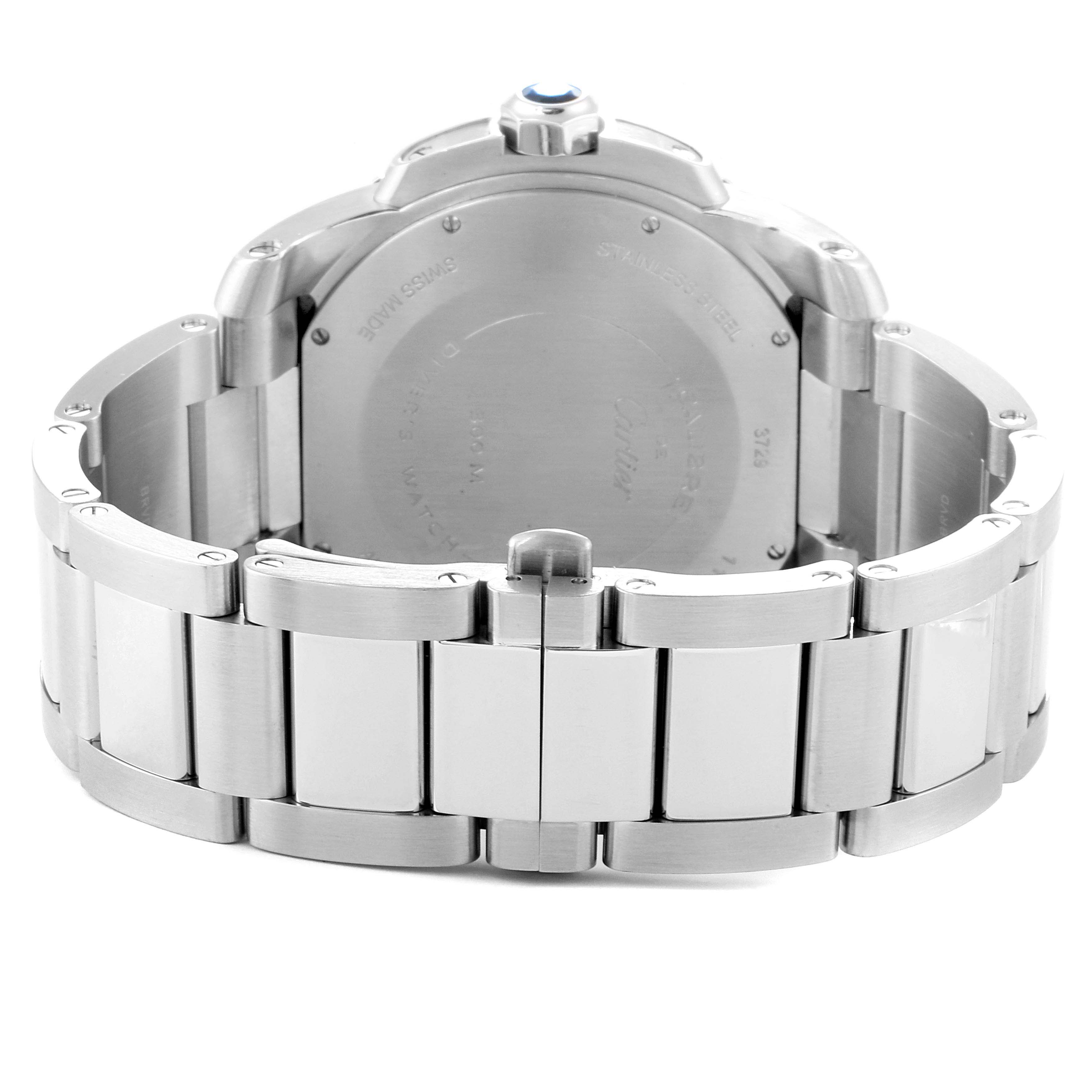The image shows the back and bracelet of a Calibre de Cartier watch by Cartier at a rear angle.
