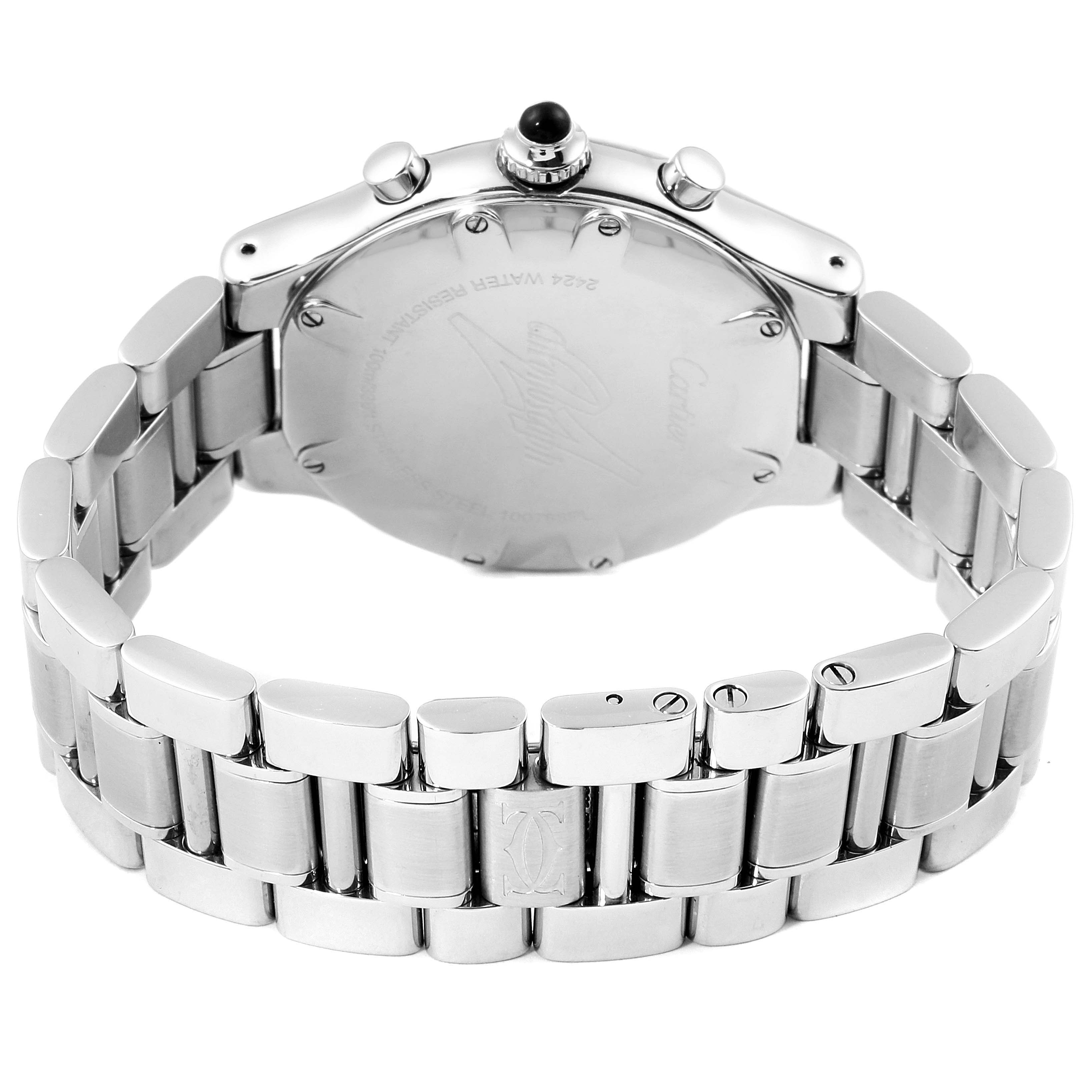 This image shows the back case and stainless steel bracelet of the Cartier Must 21 Chronoscaph W10172T2 Men
s Stainless Steel Black Dial W10172T2 Men
s Stainless Steel Black Dial watch.