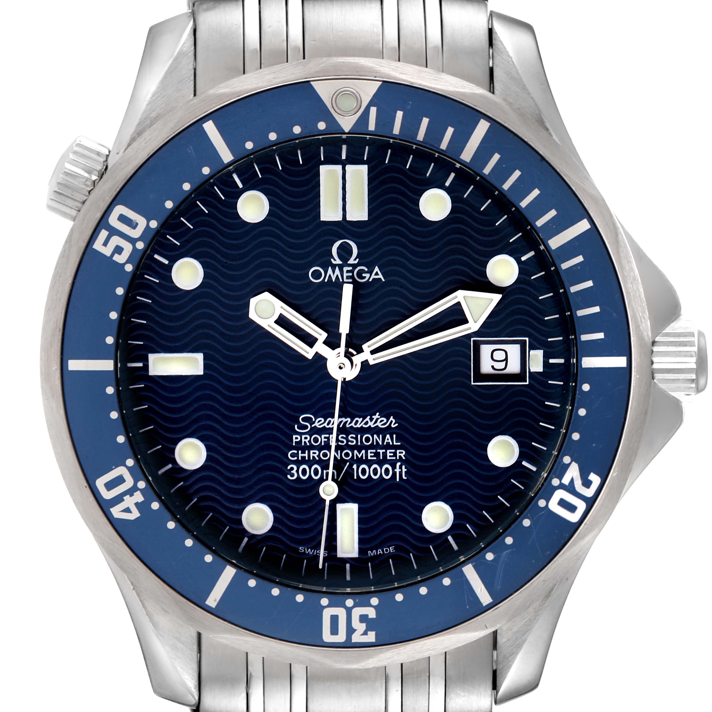 The image shows a front view of an Omega Seamaster 2531.80.00 Men's Stainless Steel Blue Dial 2531.80.00 Men's Stainless Steel Blue Dial watch, displaying the dial, bezel, crown, and part of the stainless steel bracelet.