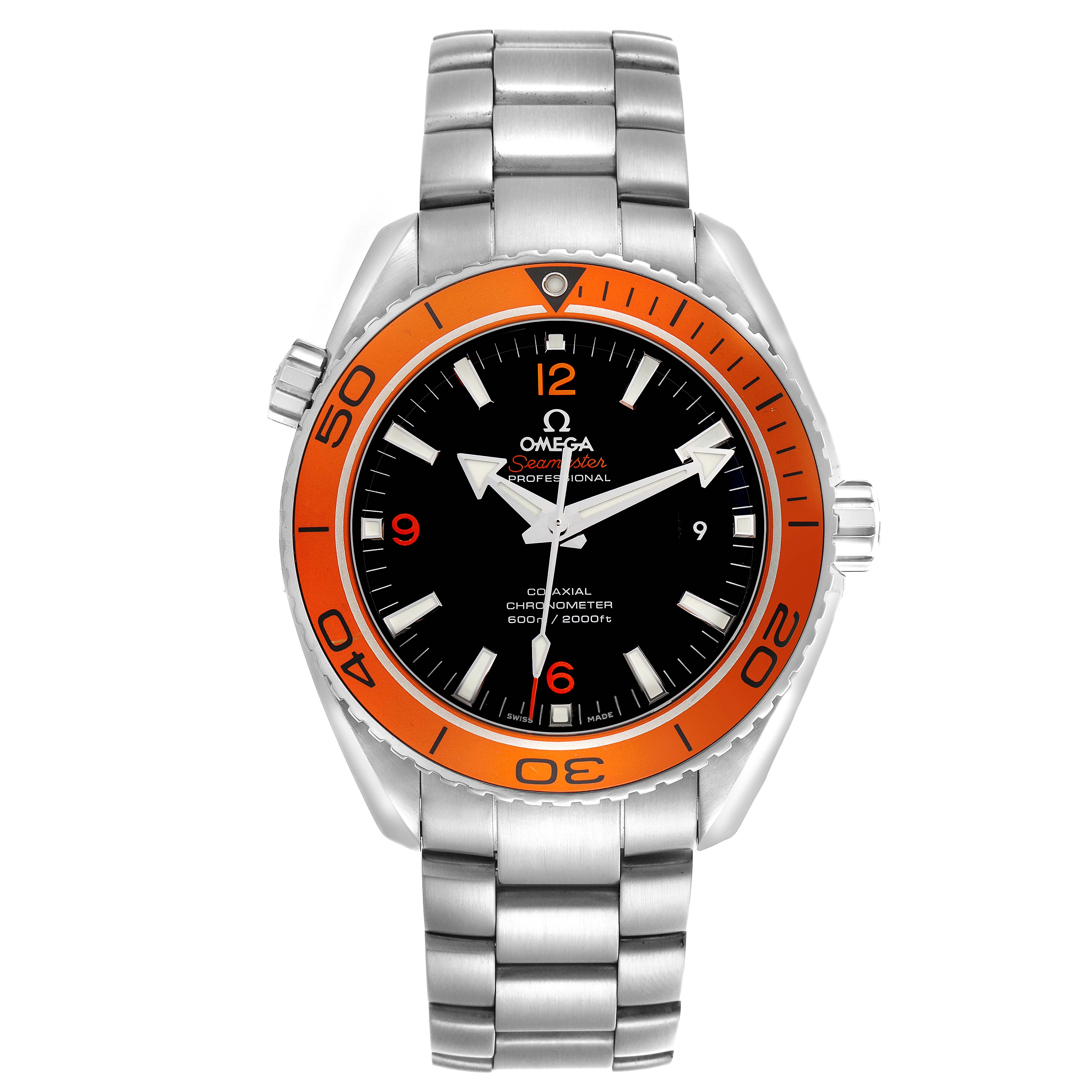 The Omega Speedmaster 232.30.46.21.01.002 Men's Stainless Steel Black Dial 232.30.46.21.01.002 Men's Stainless Steel Black Dial watch is shown from the front, displaying its face, bezel, and bracelet clearly.