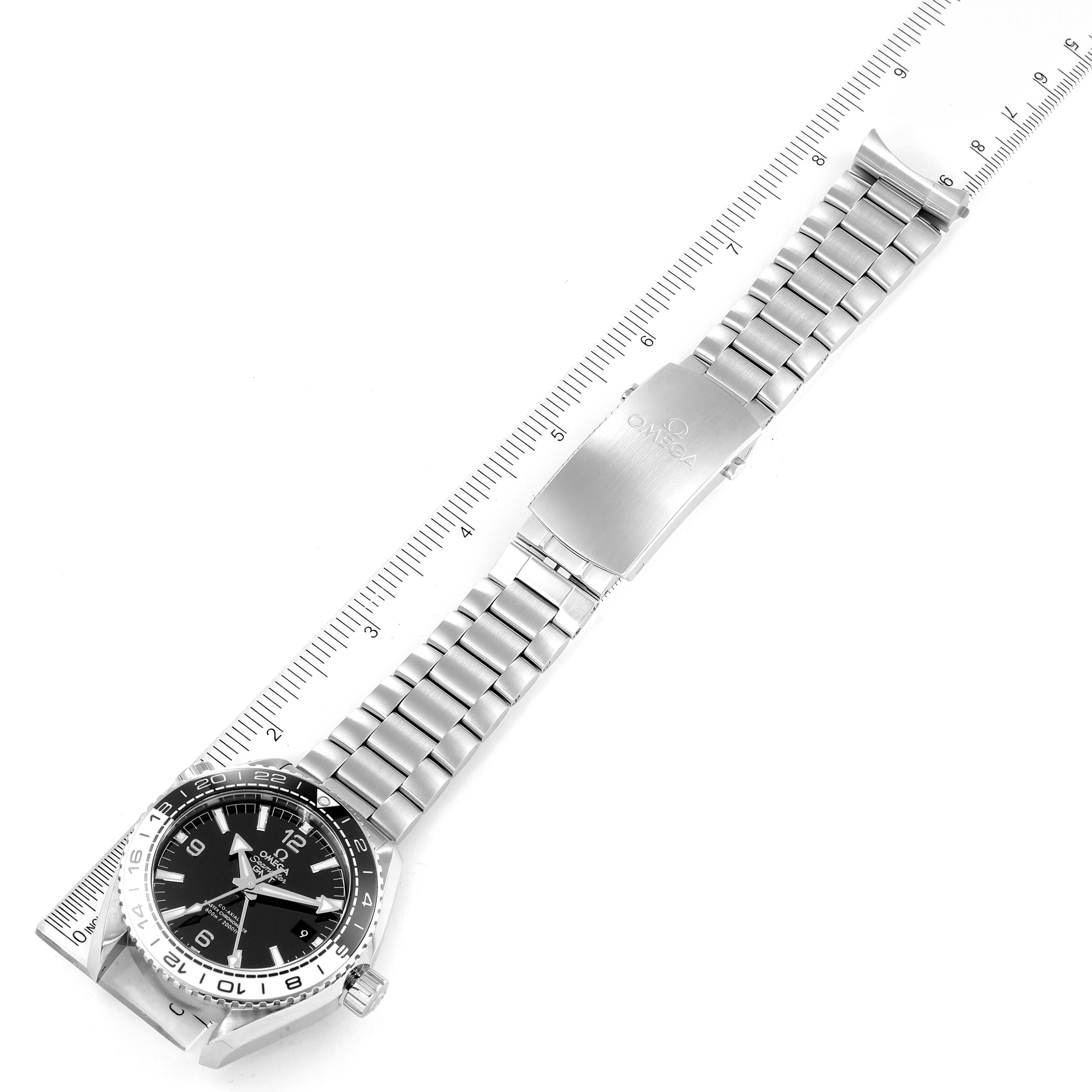 This image of the Omega Planet Ocean 215.30.44.22.01.001 Men's Stainless Steel Black Dial 215.30.44.22.01.001 Men's Stainless Steel Black Dial watch shows a top-down view of the entire watch, including the face, bracelet, and clasp.