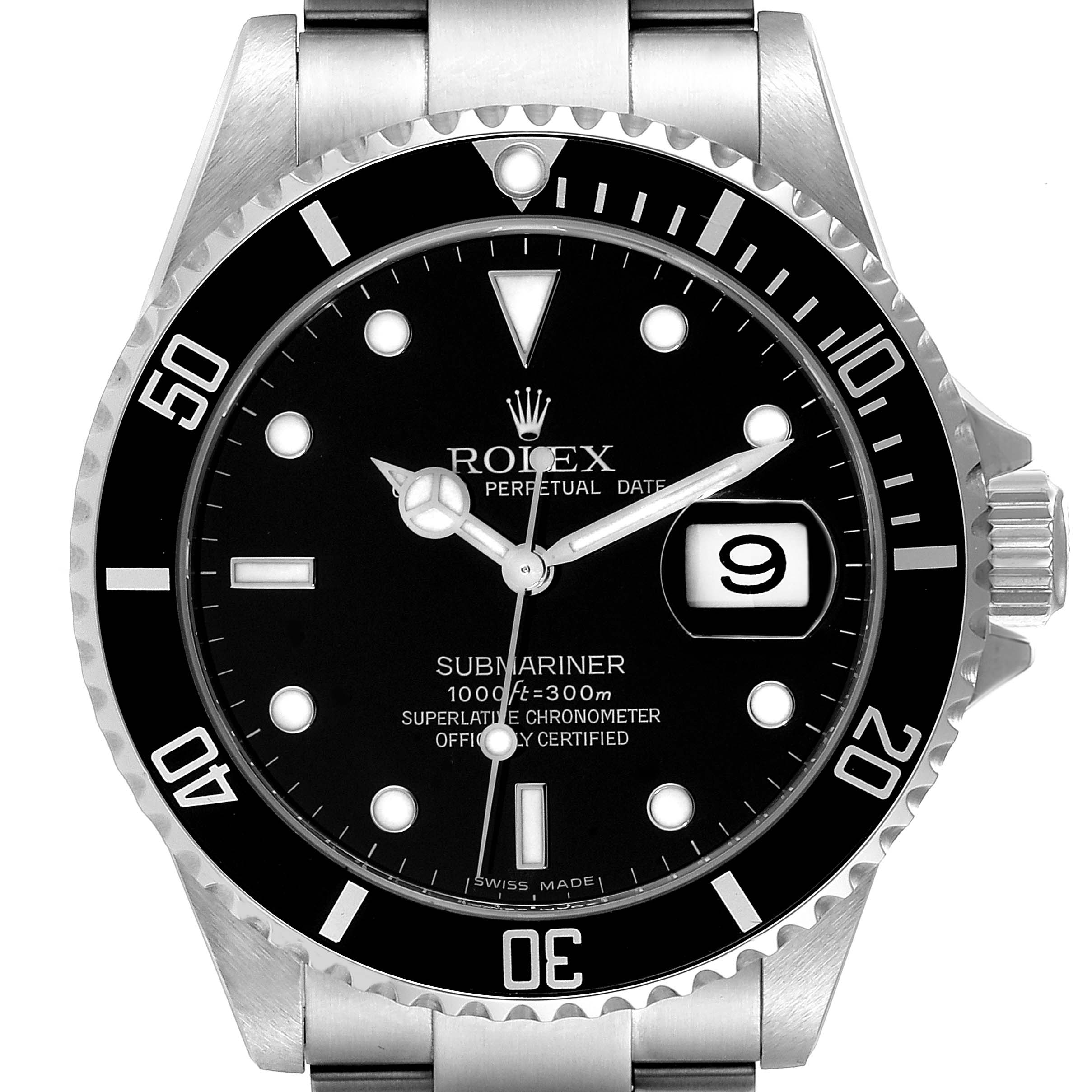 The image shows a front view of the Rolex Submariner 16610 Men
s Stainless Steel Black Dial 16610 Men
s Stainless Steel Black Dial watch, highlighting its black dial, bezel, and date display.