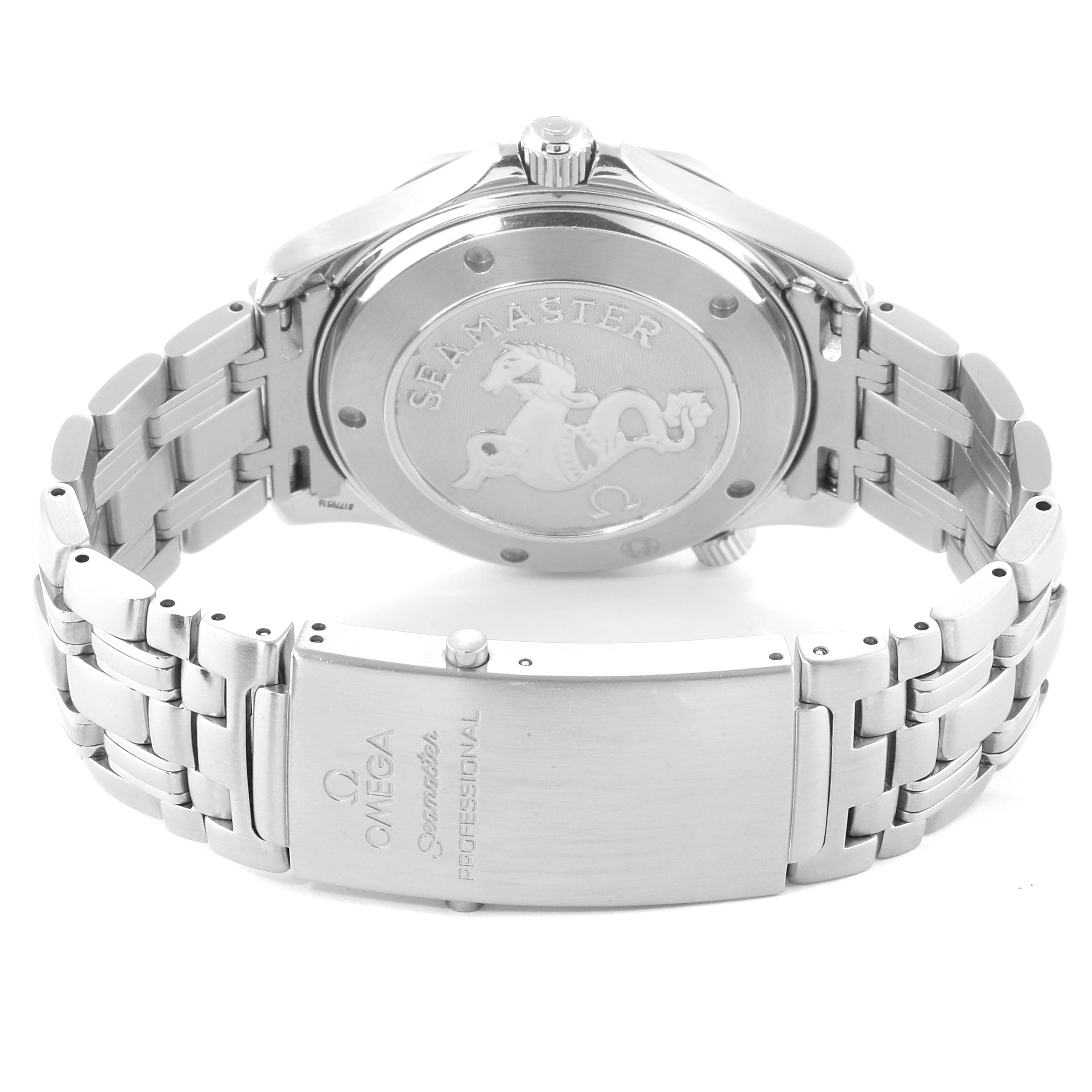 This image shows the back case and bracelet clasp of the Omega Seamaster 2220.80.00 Men
s Stainless Steel Blue Dial 2220.80.00 Men
s Stainless Steel Blue Dial watch, highlighting its logo and detailing.