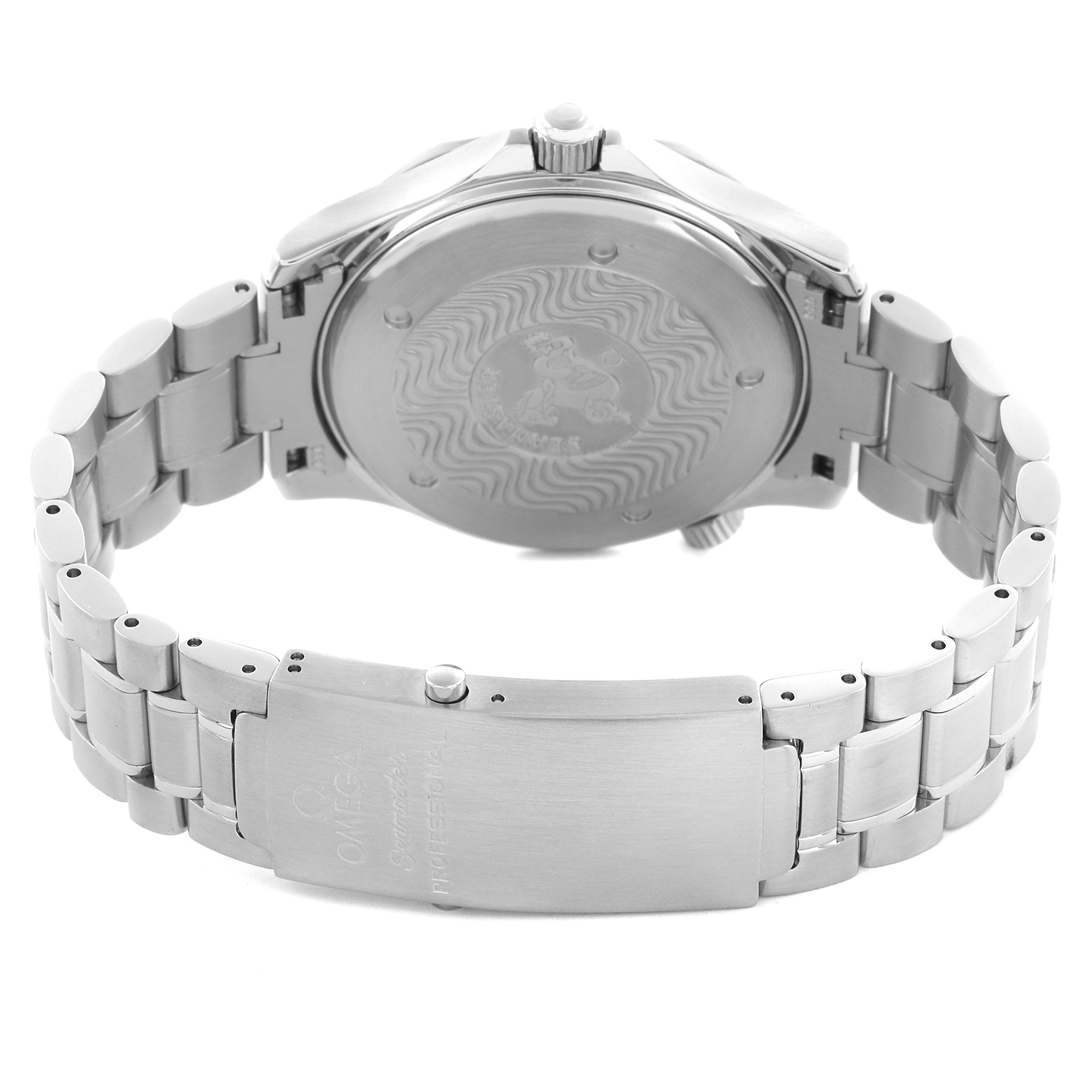 The image shows the back and bracelet of an Omega Seamaster 2255.80.00 Men
s Stainless Steel Blue Dial 2255.80.00 Men
s Stainless Steel Blue Dial watch, highlighting the case back and clasp.