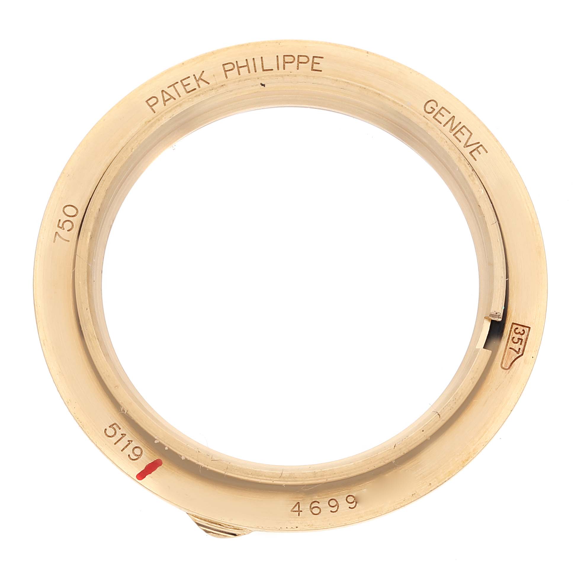 This image shows a bezel, labeled "Patek Philippe" and "Calatrava 5119," viewed from the top.