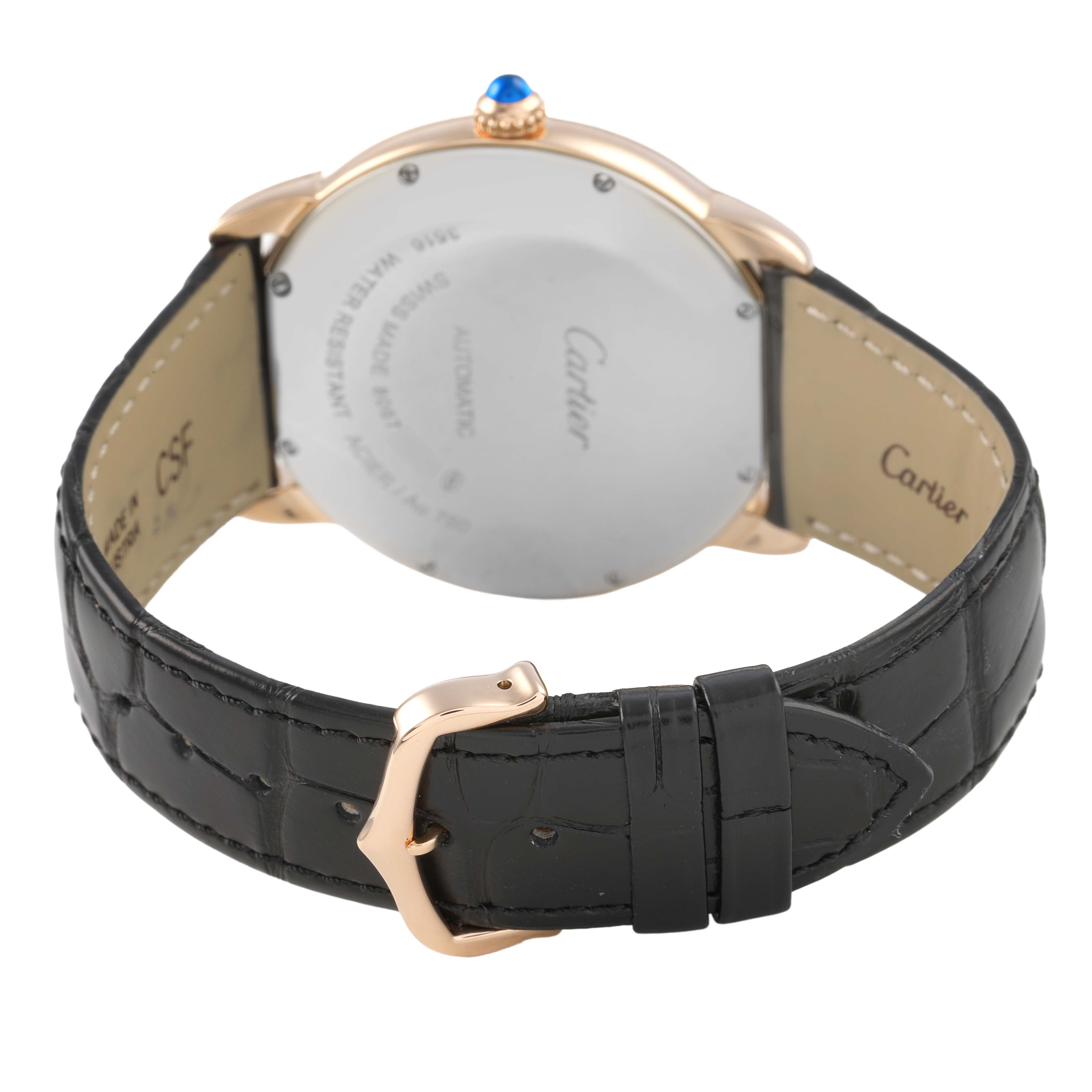 The image shows the back view of the Cartier Ronde W6701009 Men's Rose Gold Silver Dial watch, highlighting its leather strap, buckle, and case back.