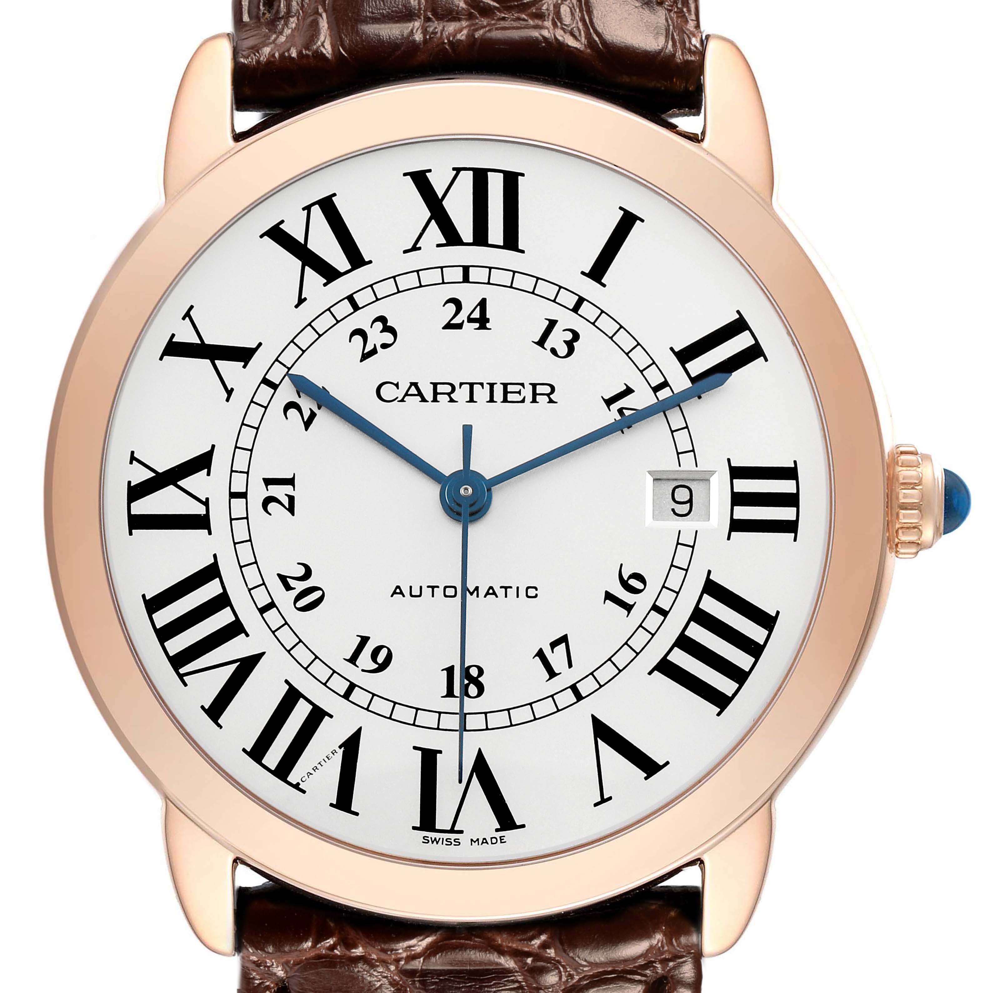 The image shows a front view of the Cartier Ronde W6701009 Men's Rose Gold Silver Dial watch, featuring Roman numerals, a date window, and a leather strap.