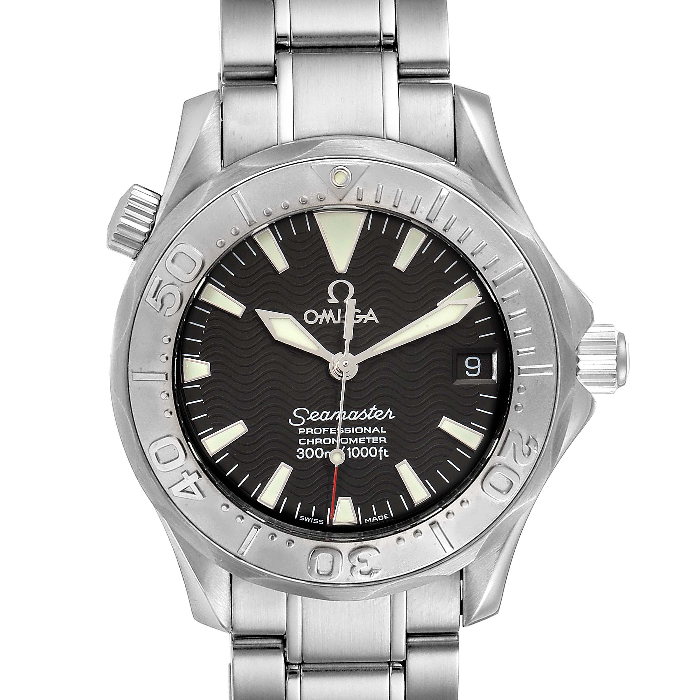 This image shows a front view of the Omega Seamaster 2236.50.00 Men
s Stainless Steel Black Dial 2236.50.00 Men
s Stainless Steel Black Dial watch, displaying its dial, bezel, crown, bracelet, and date window.
