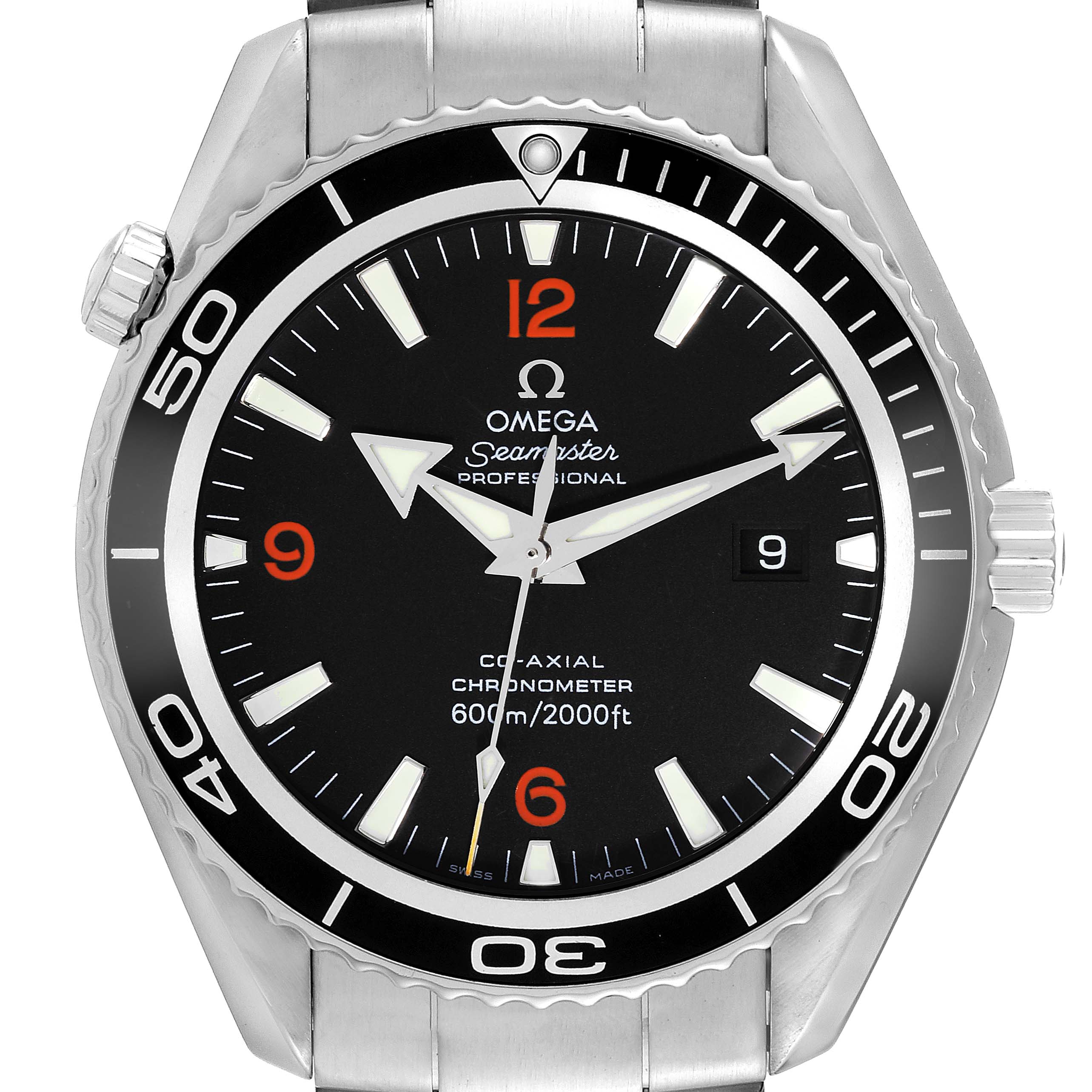 This image shows a frontal view of the Omega Planet Ocean 2200.51.00 Men
s Stainless Steel Black Dial 2200.51.00 Men
s Stainless Steel Black Dial Seamaster watch, highlighting the dial, bezel, and bracelet.