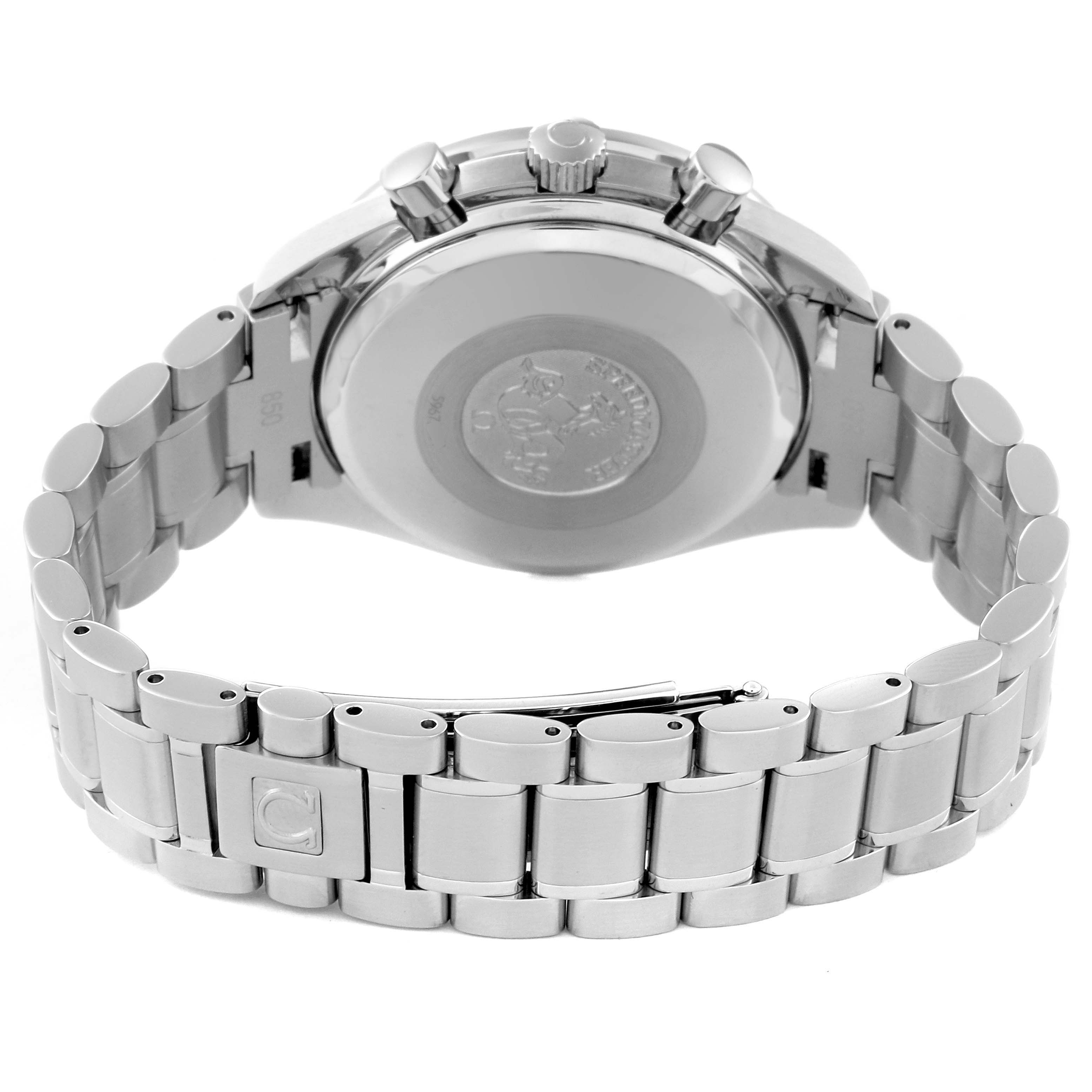 The image shows the back and bracelet of the Omega Speedmaster 3513.54.00 Men
s Stainless Steel Black Dial 3513.54.00 Men
s Stainless Steel Black Dial watch, highlighting the clasp and case back.