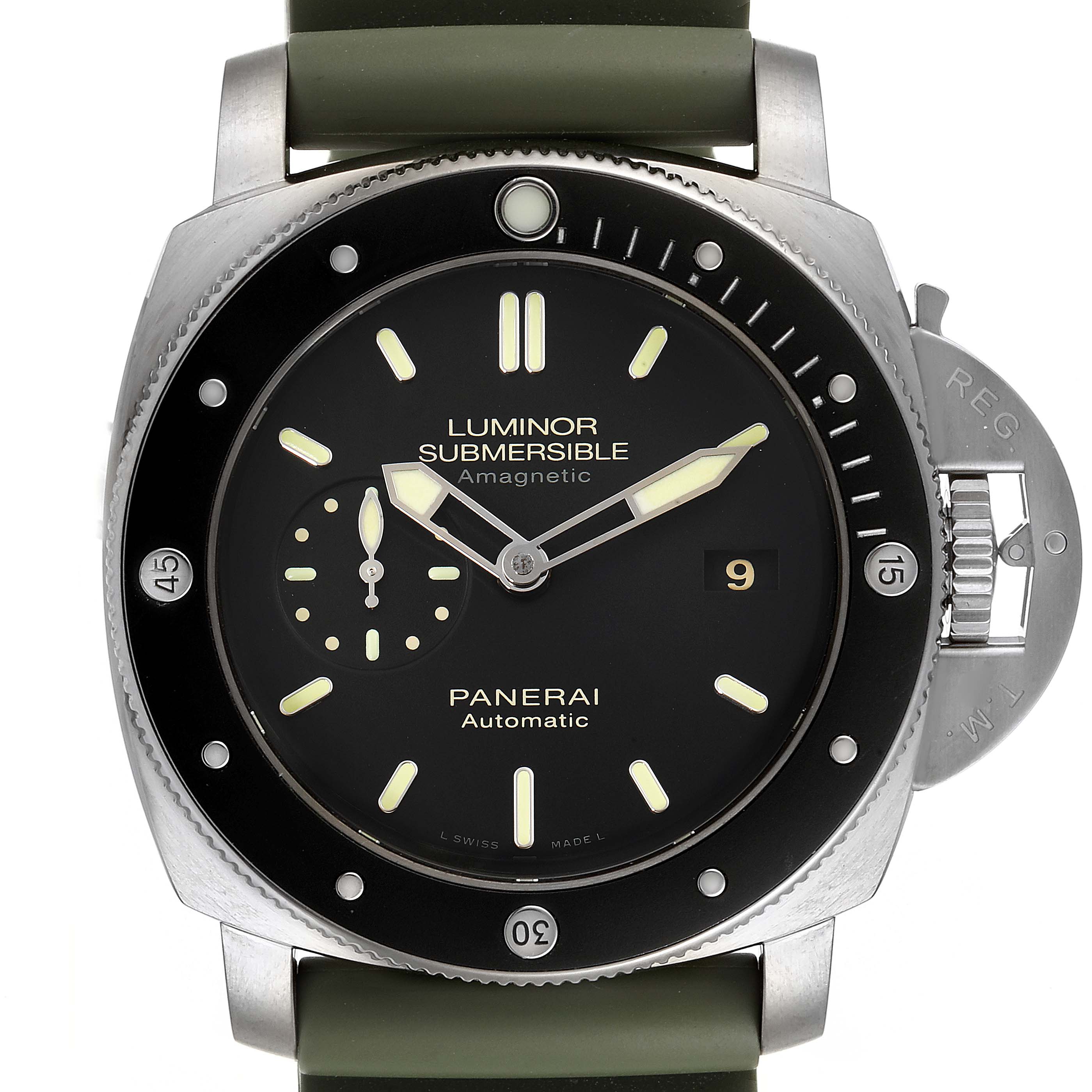 The image shows a front view of the Panerai Submersible PAM00389 Men's Titanium Black Dial PAM00389 Men's Titanium Black Dial watch, highlighting the dial, bezel, and crown guard.