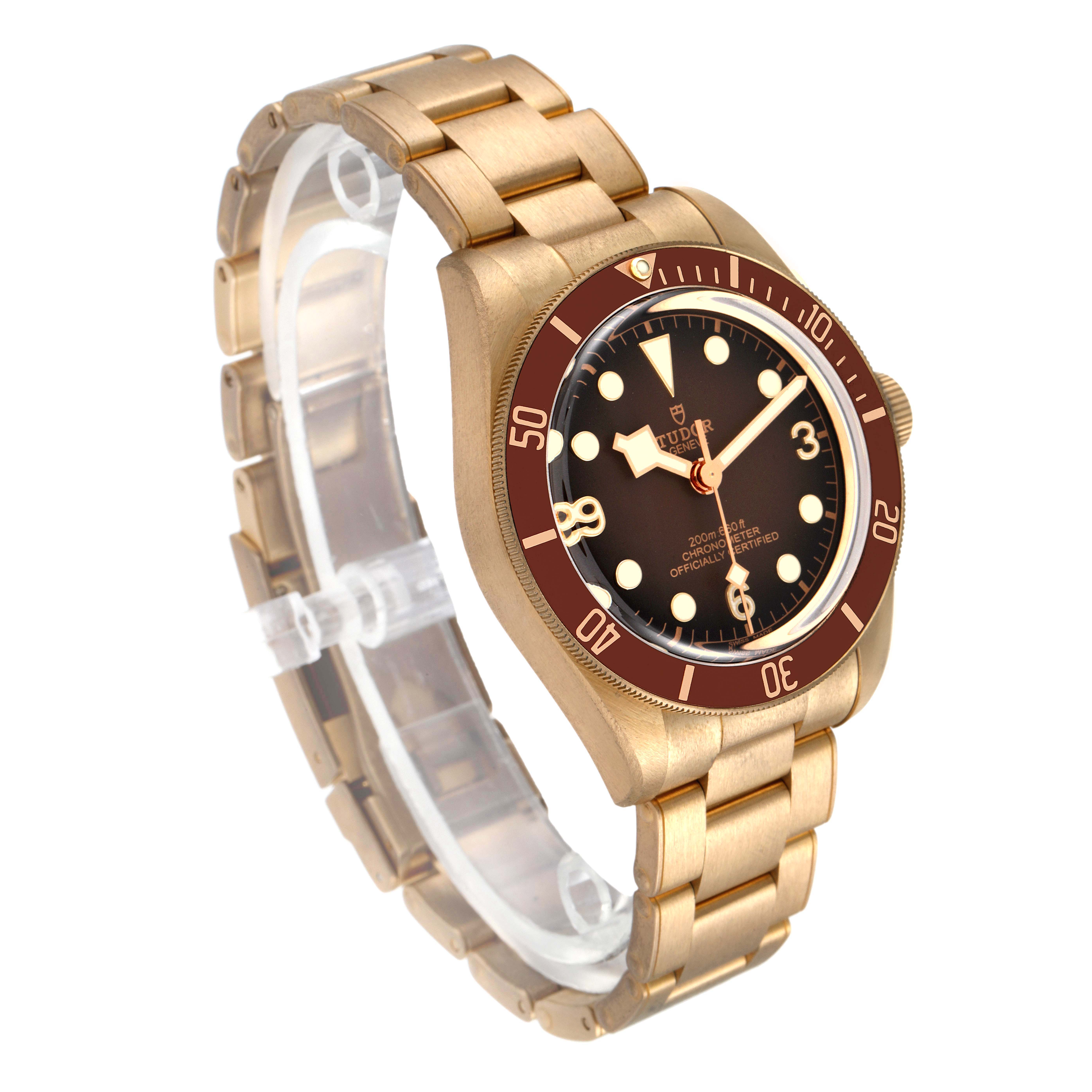 The image shows a side angle of the Tudor Heritage Black Bay 79012 Men
s Bronze Brown Dial 79012 Men
s Bronze Brown Dial watch, highlighting its bezel, dial, and bracelet.