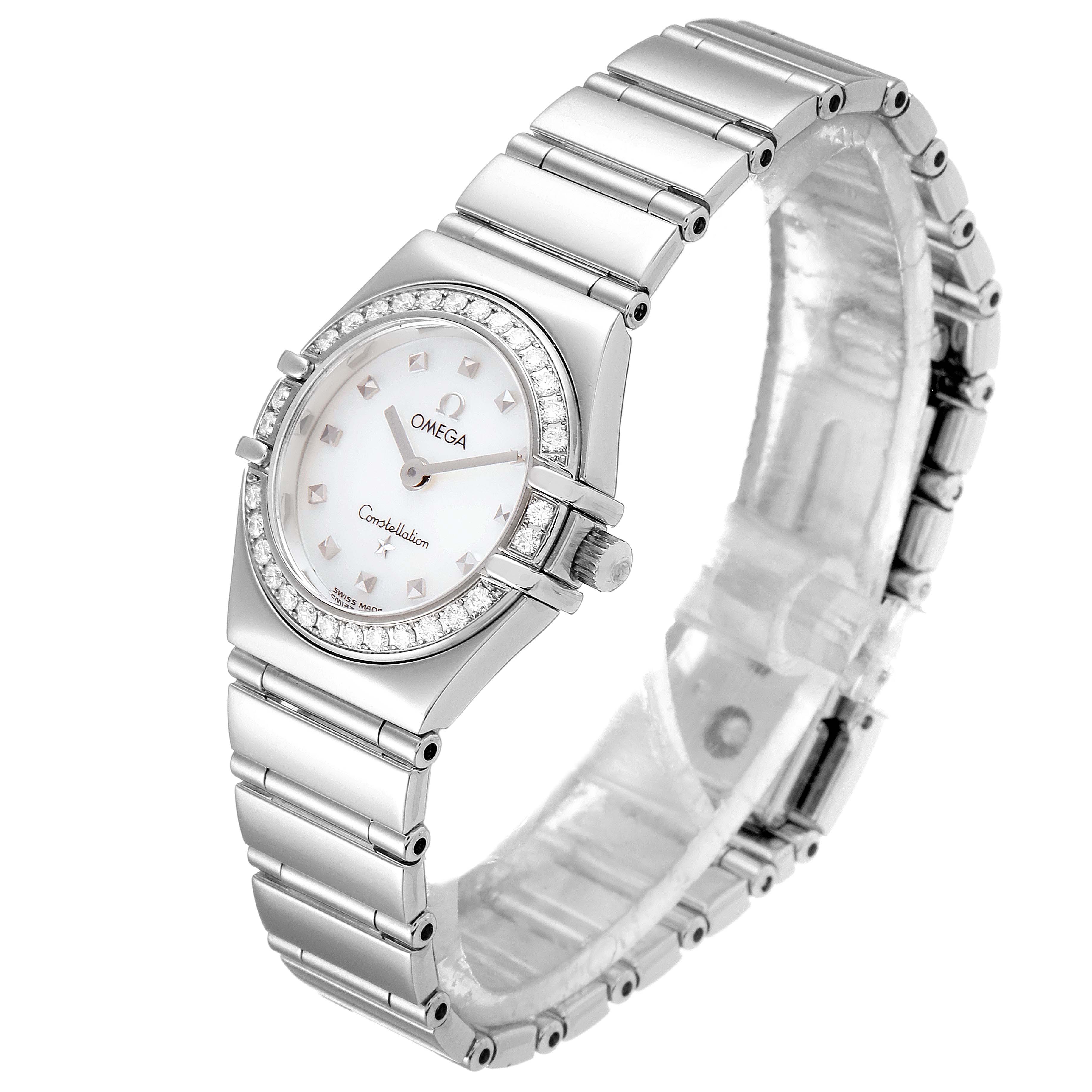 The Omega 1465.71.00 Women
s Stainless Steel Mother of Pearl Dial 1465.71.00 Women
s Stainless Steel Mother of Pearl Dial Constellation My Choice Mini Diamond Steel Ladies Watch 1465.71.00 is shown at an oblique angle highlighting the face, bezel, and bracelet.
