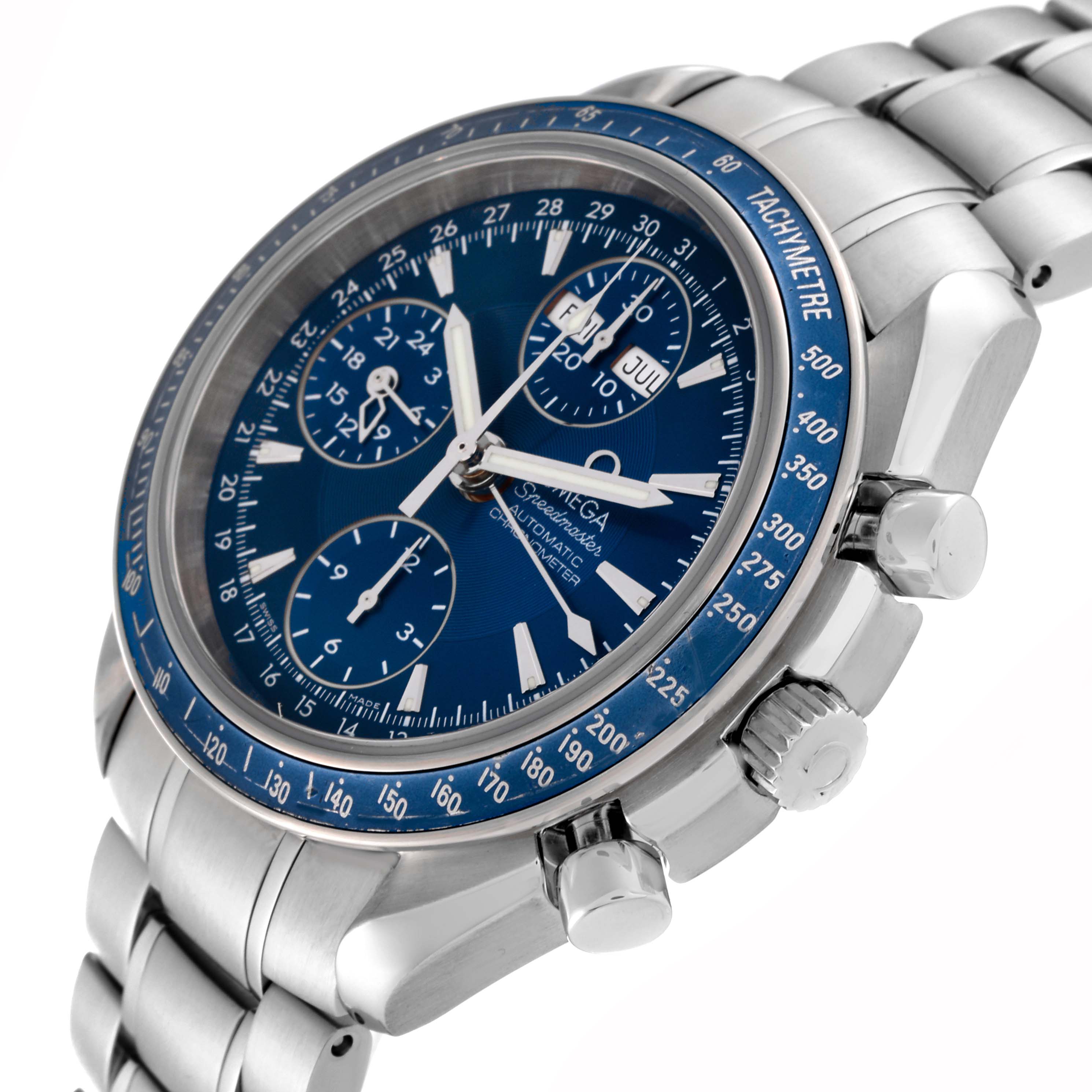 The image shows an angled close-up of an Omega Speedmaster 3222.80.00 Men
s Stainless Steel Blue Dial 3222.80.00 Men
s Stainless Steel Blue Dial watch, highlighting the dial, tachymeter bezel, and stainless steel bracelet.